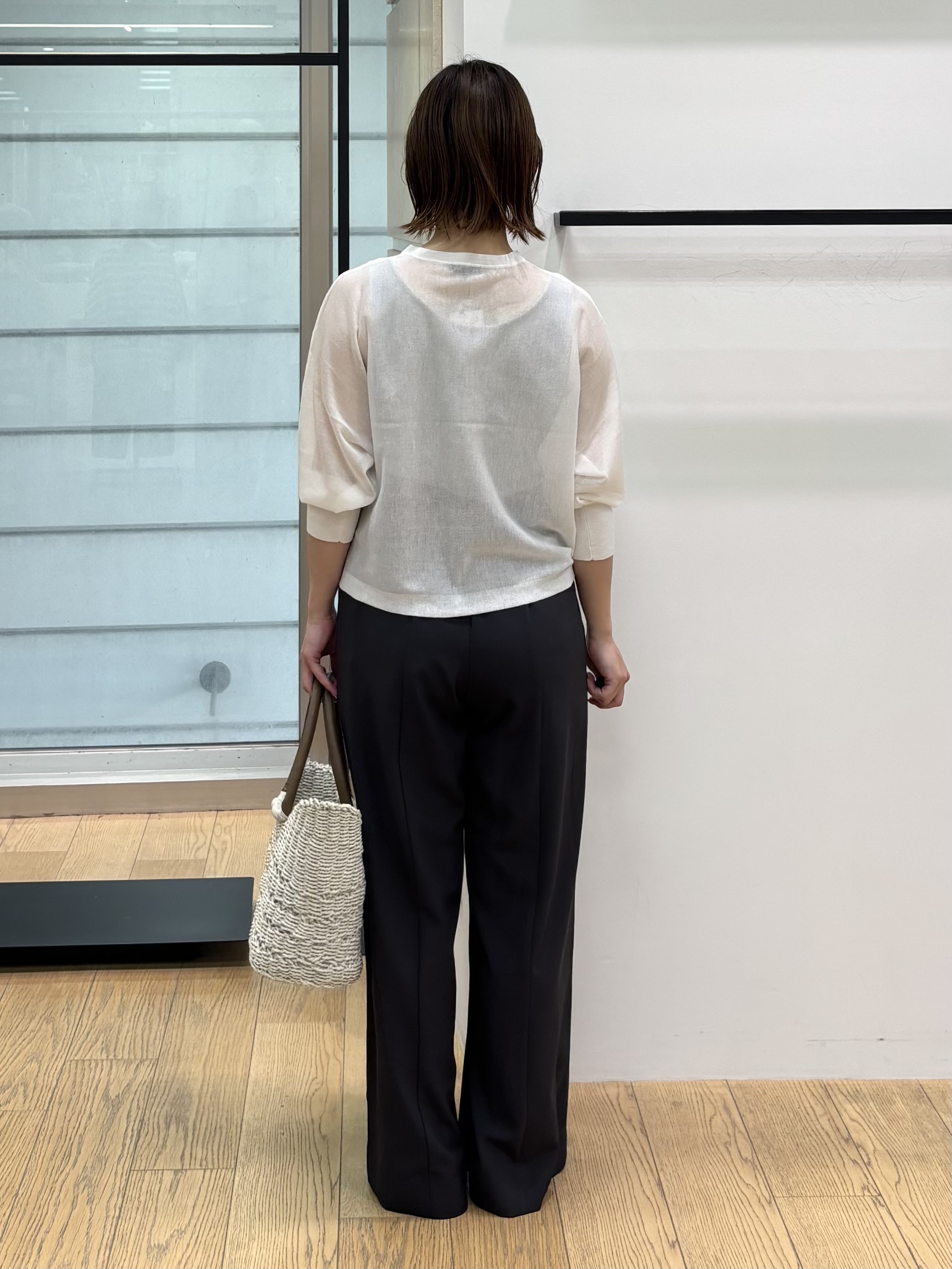 asamiさんの「INDIVI｜【シアー／軽羽織】ドルマン袖ニットカーディガン」を使ったコーディネート