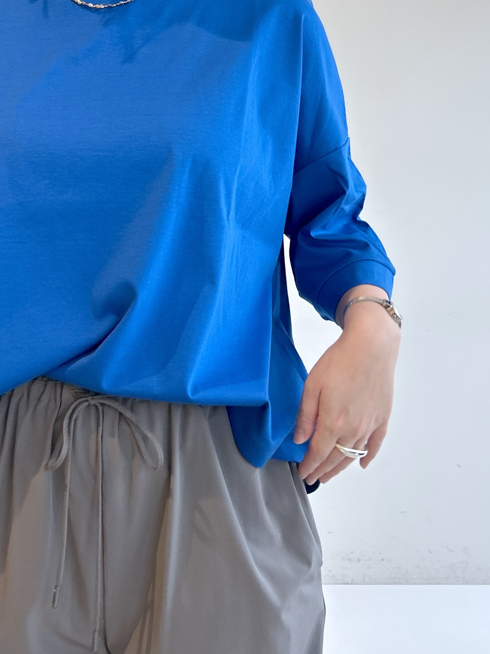 Hirokaさんの「Dessin｜【体型カバー】美光沢カットソーボクシーシルエット」を使ったコーディネート