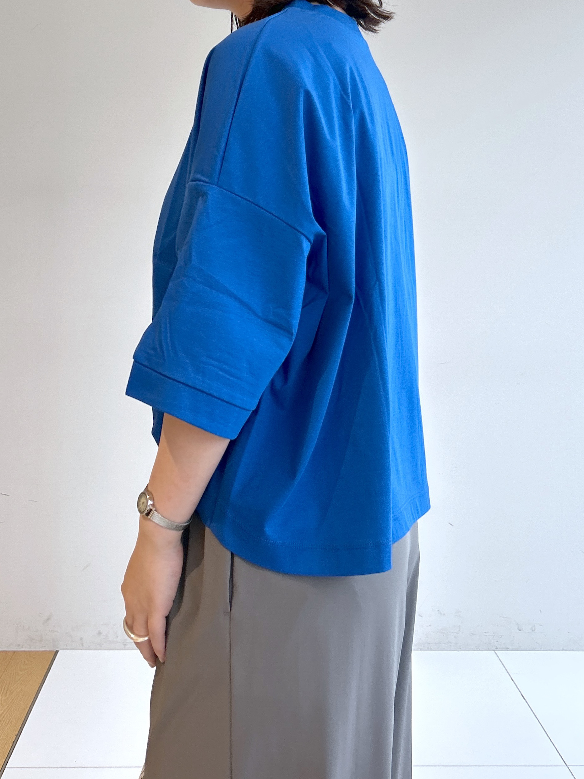 Hirokaさんの「Dessin｜【体型カバー】美光沢カットソーボクシーシルエット」を使ったコーディネート