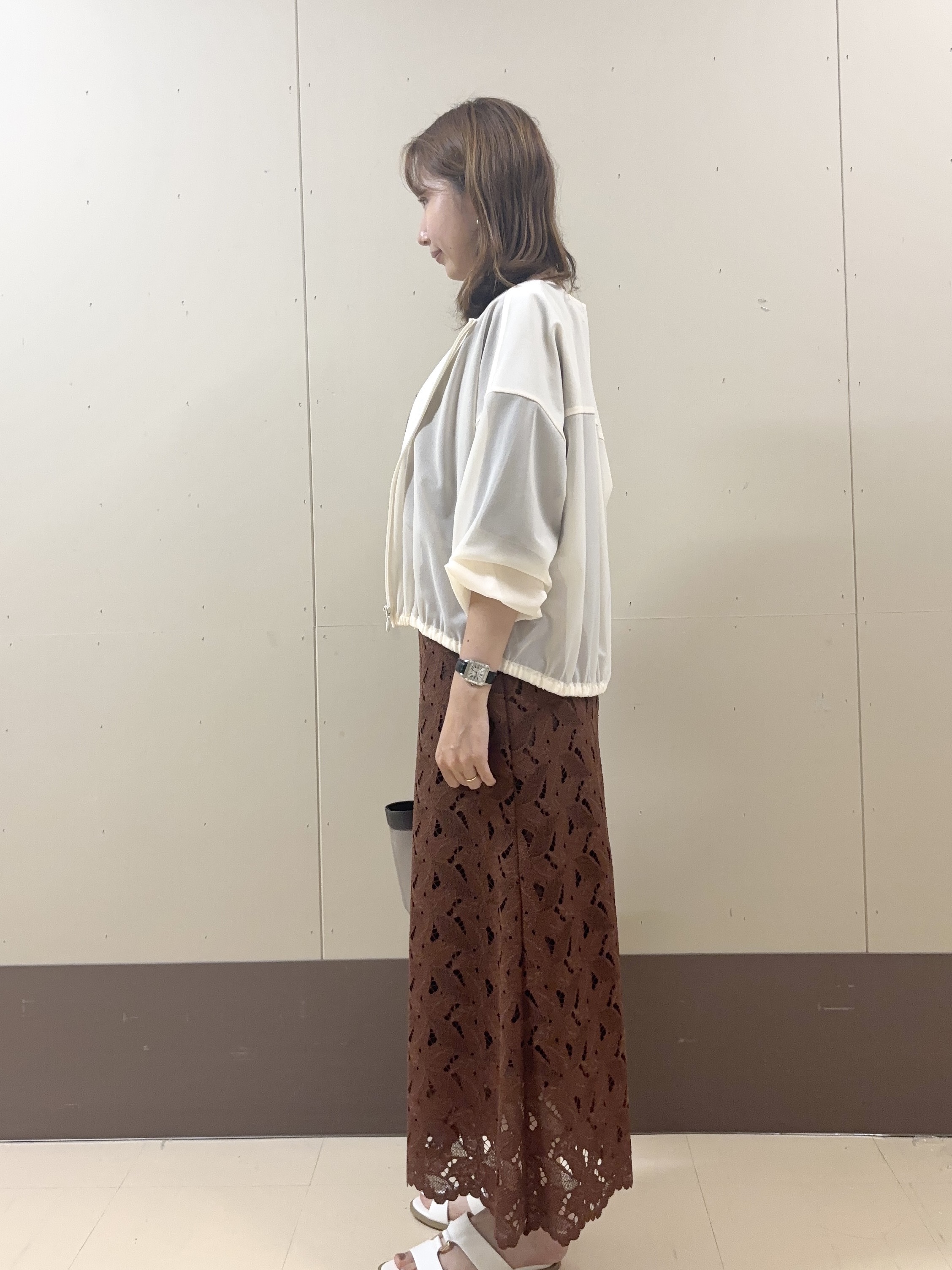 yuriさんの「UNTITLED｜【秋羽織り/ジップ】トリコットシアーブラウス」を使ったコーディネート