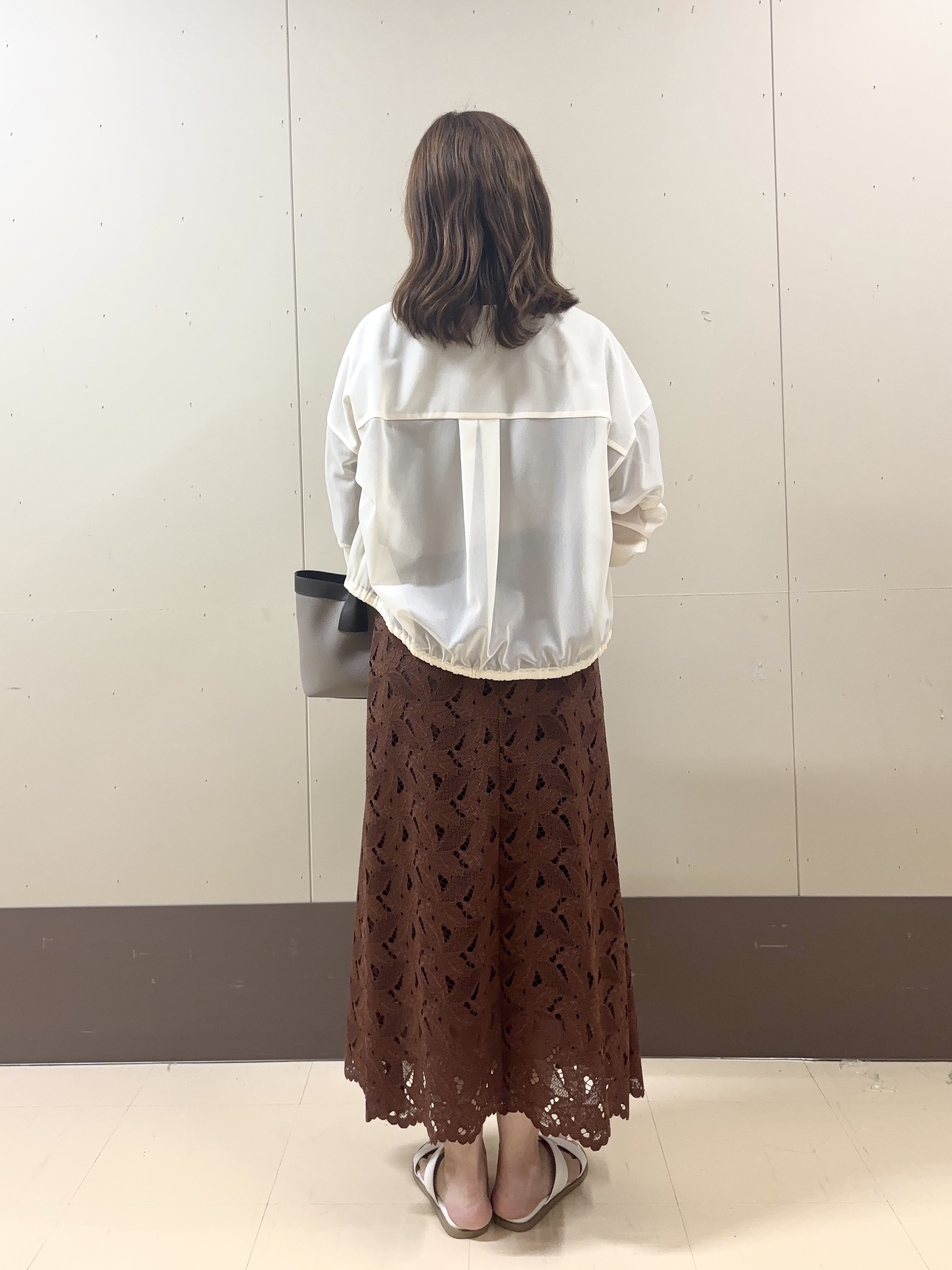 yuriさんの「UNTITLED｜【秋羽織り/ジップ】トリコットシアーブラウス」を使ったコーディネート