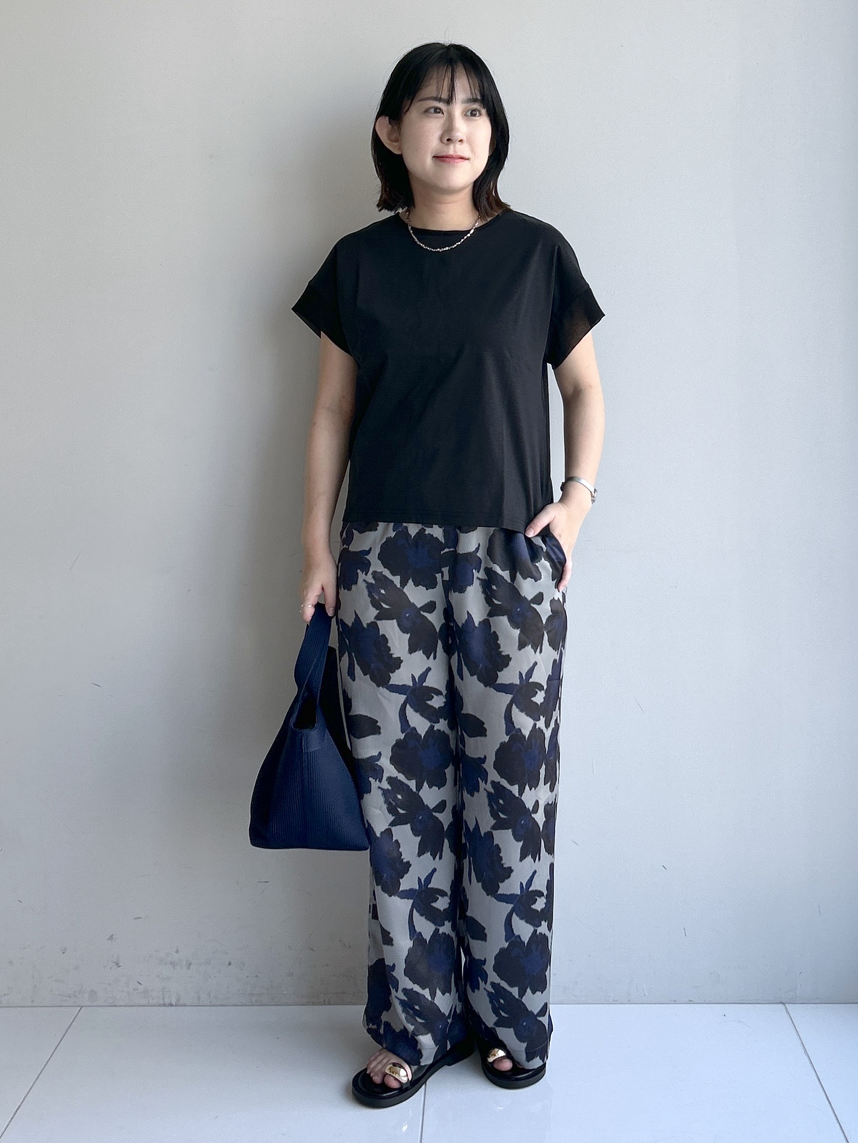 Hirokaさんの「Dessin｜【UVカット/接触冷感】美光沢カットソー」を使ったコーディネート