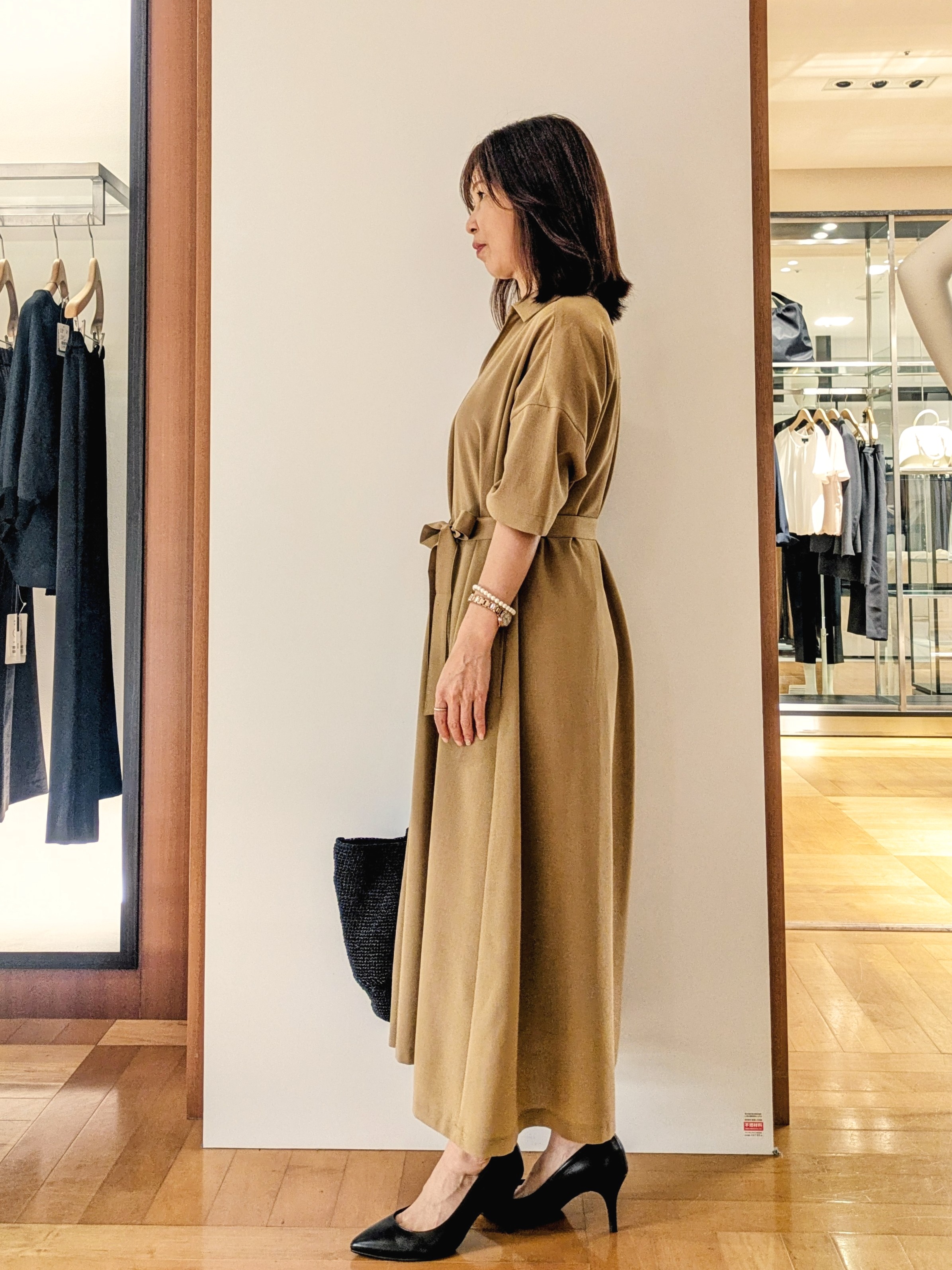 laverさんの「UNTITLED｜【初秋も活躍/UVカット/接触冷感】エアリークールワンピース」を使ったコーディネート