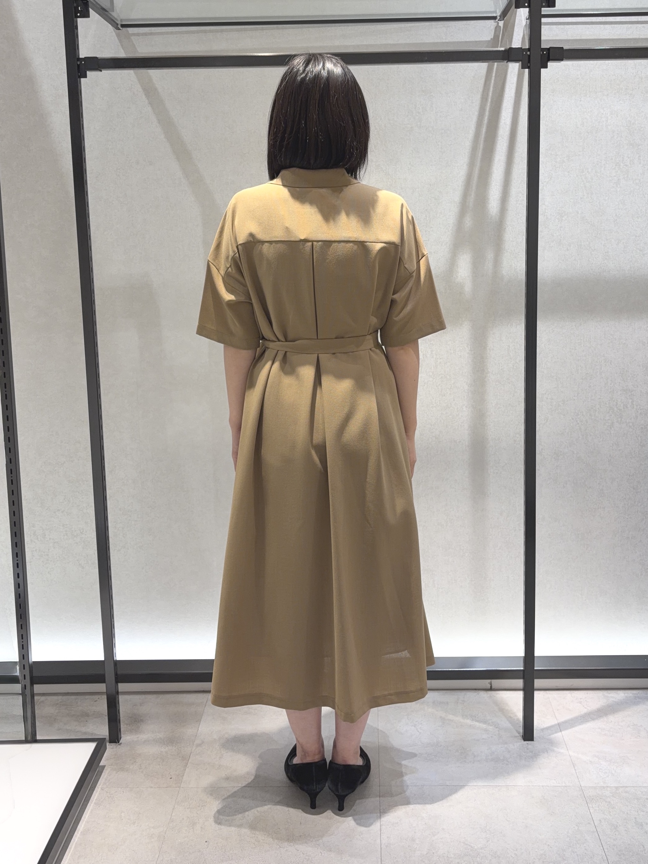 わたなべさんの「UNTITLED｜【初秋も活躍/UVカット/接触冷感】エアリークールワンピース」を使ったコーディネート
