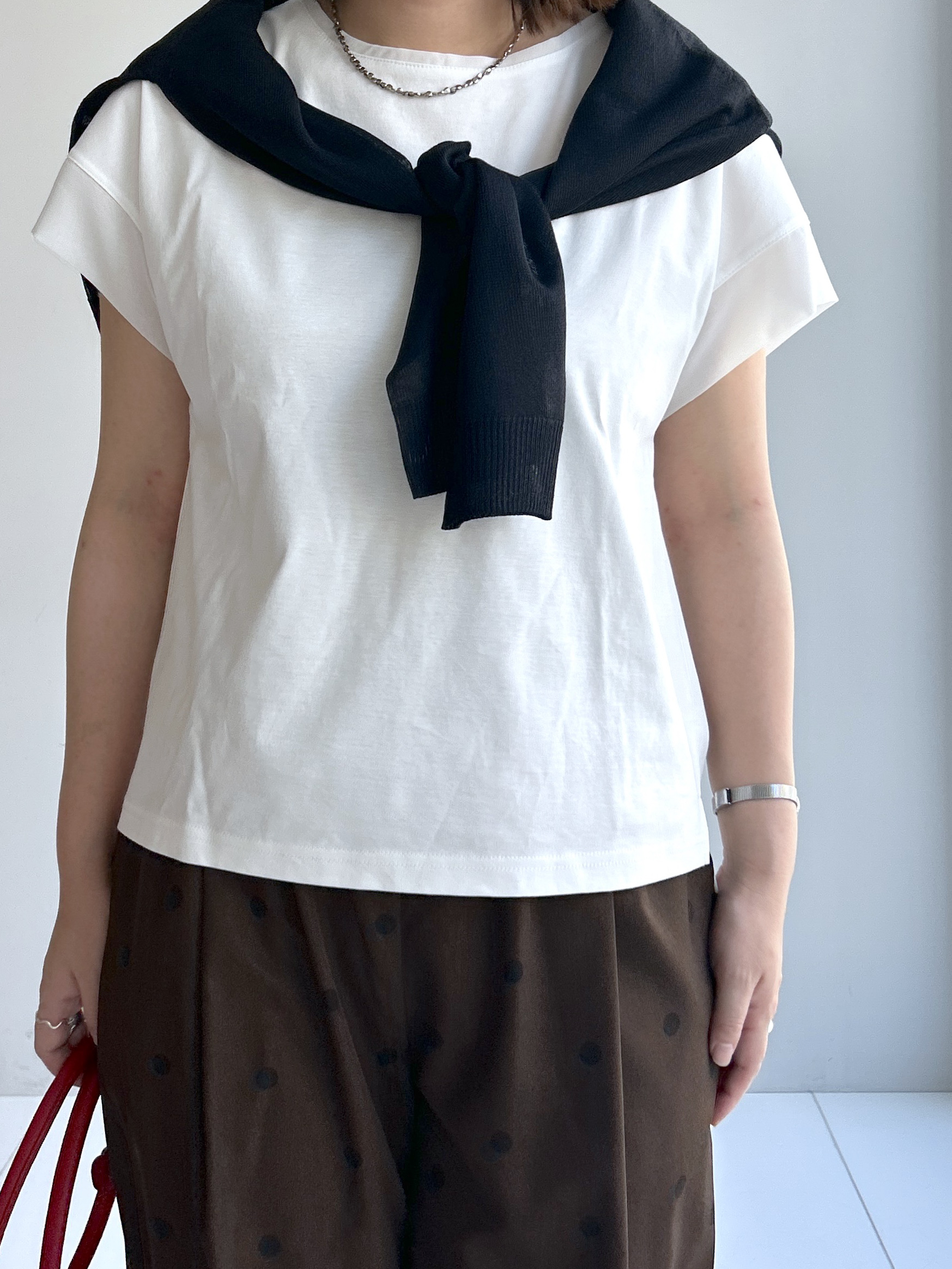 Hirokaさんの「Dessin｜【UVカット/接触冷感】美光沢カットソー」を使ったコーディネート