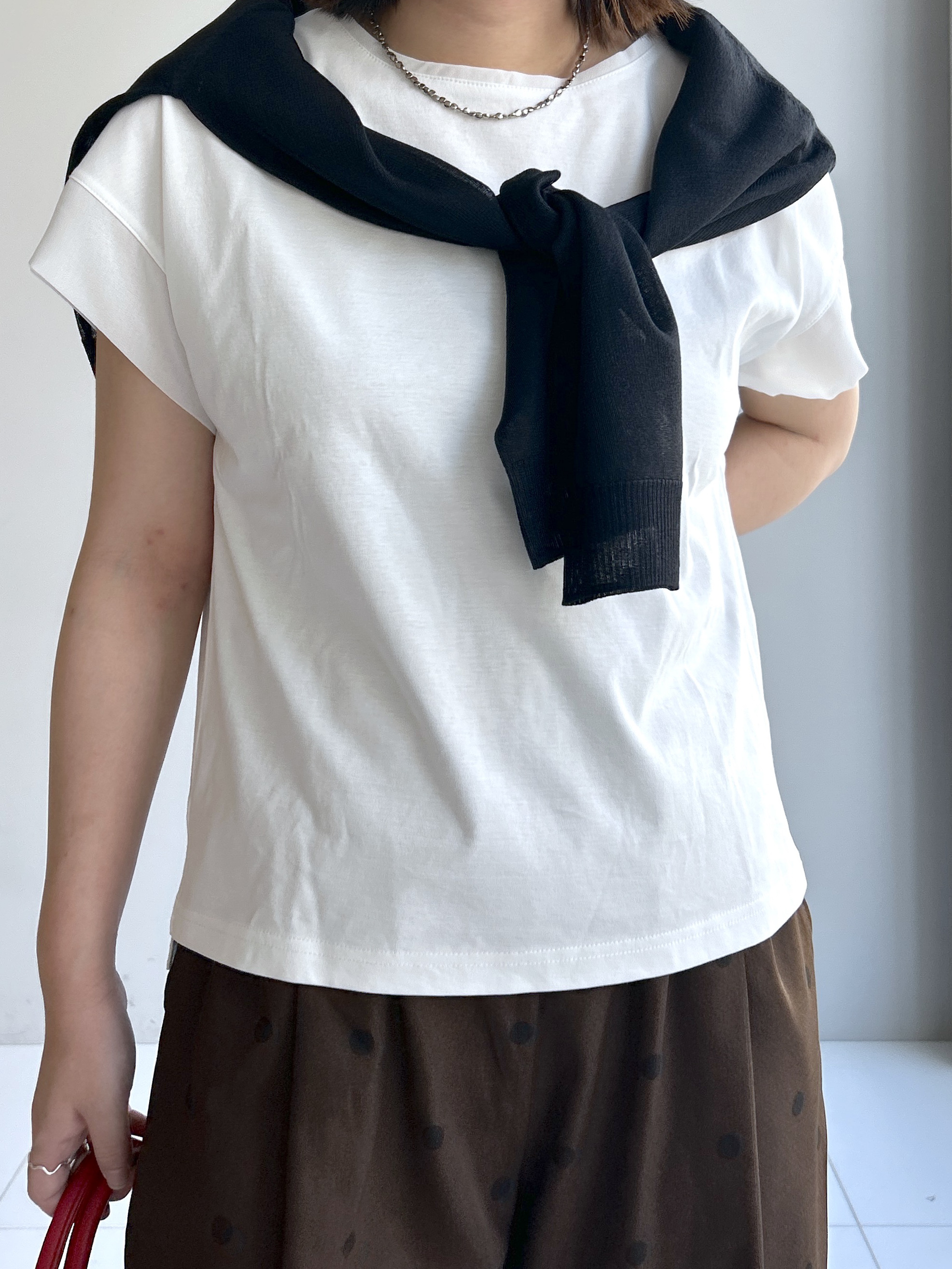 Hirokaさんの「Dessin｜【UVカット/接触冷感】美光沢カットソー」を使ったコーディネート