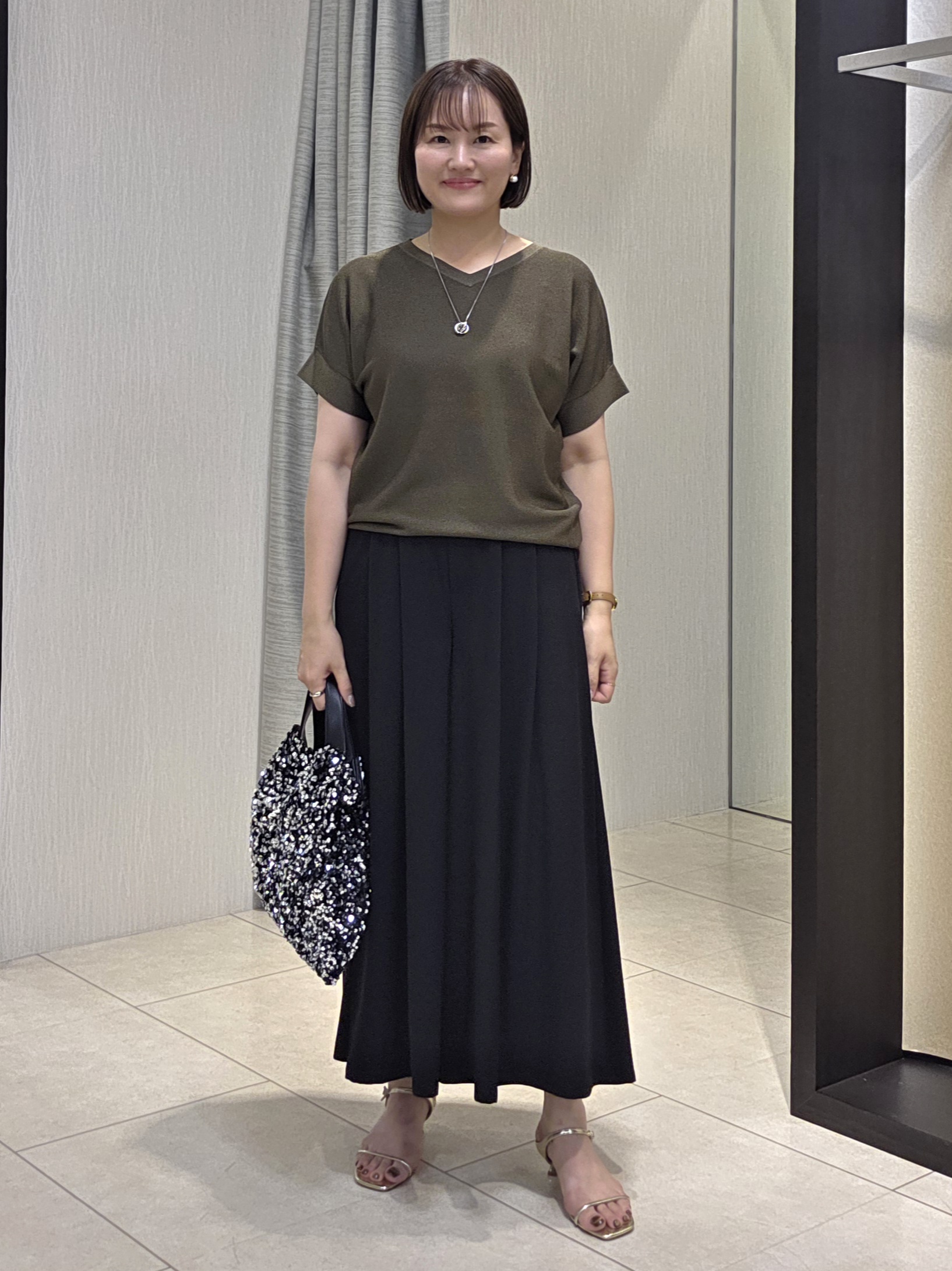 naokoさんの「UNTITLED｜【11色展開/体型カバー】前後2WAYフレンチスリーブニット」を使ったコーディネート