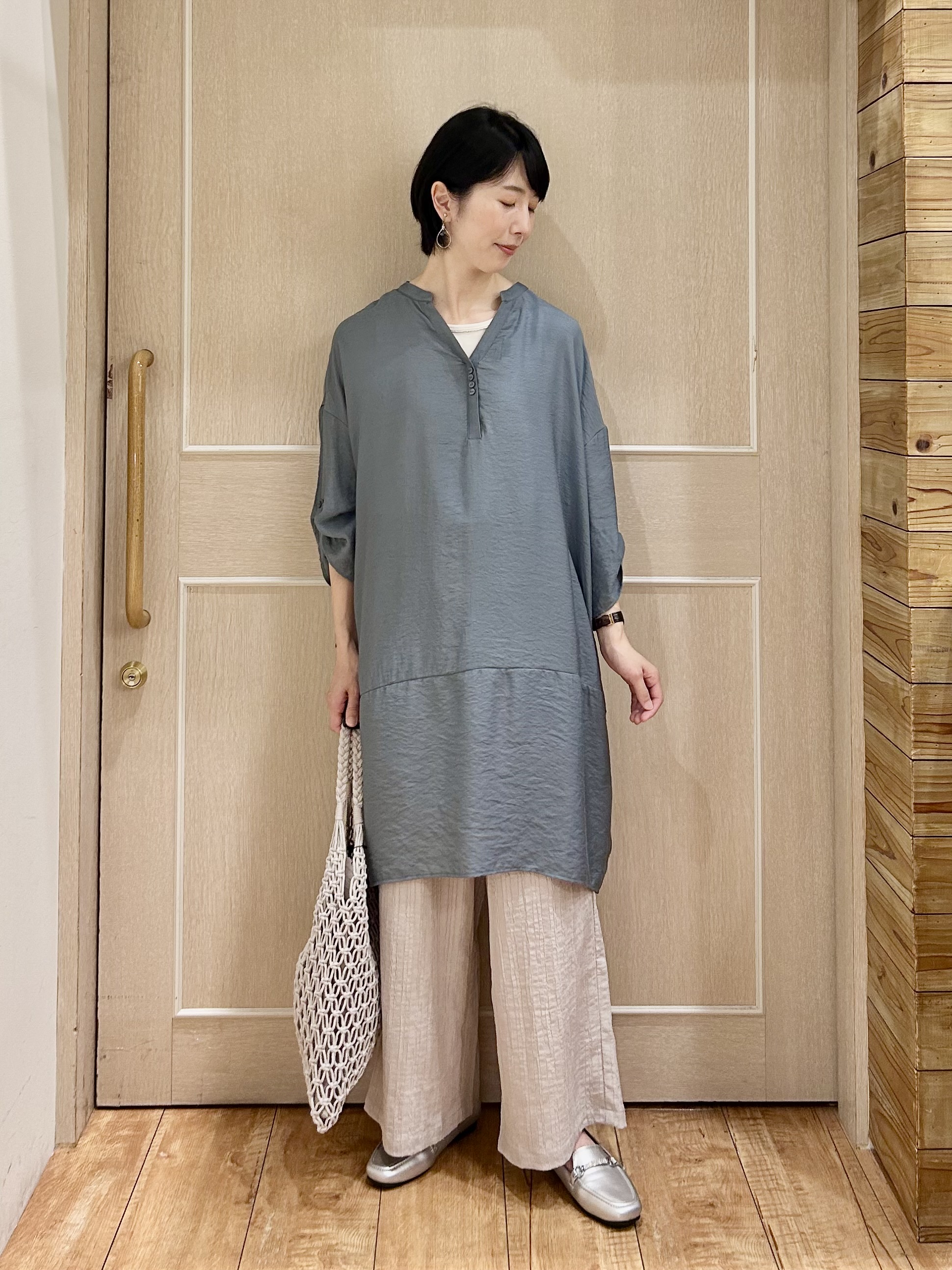 ちぐささんの「SHOO･LA･RUE｜【S-LL/洗濯後しわになりにくい】ゆるっと体型カバー 7分袖コクーンチュニック」を使ったコーディネート