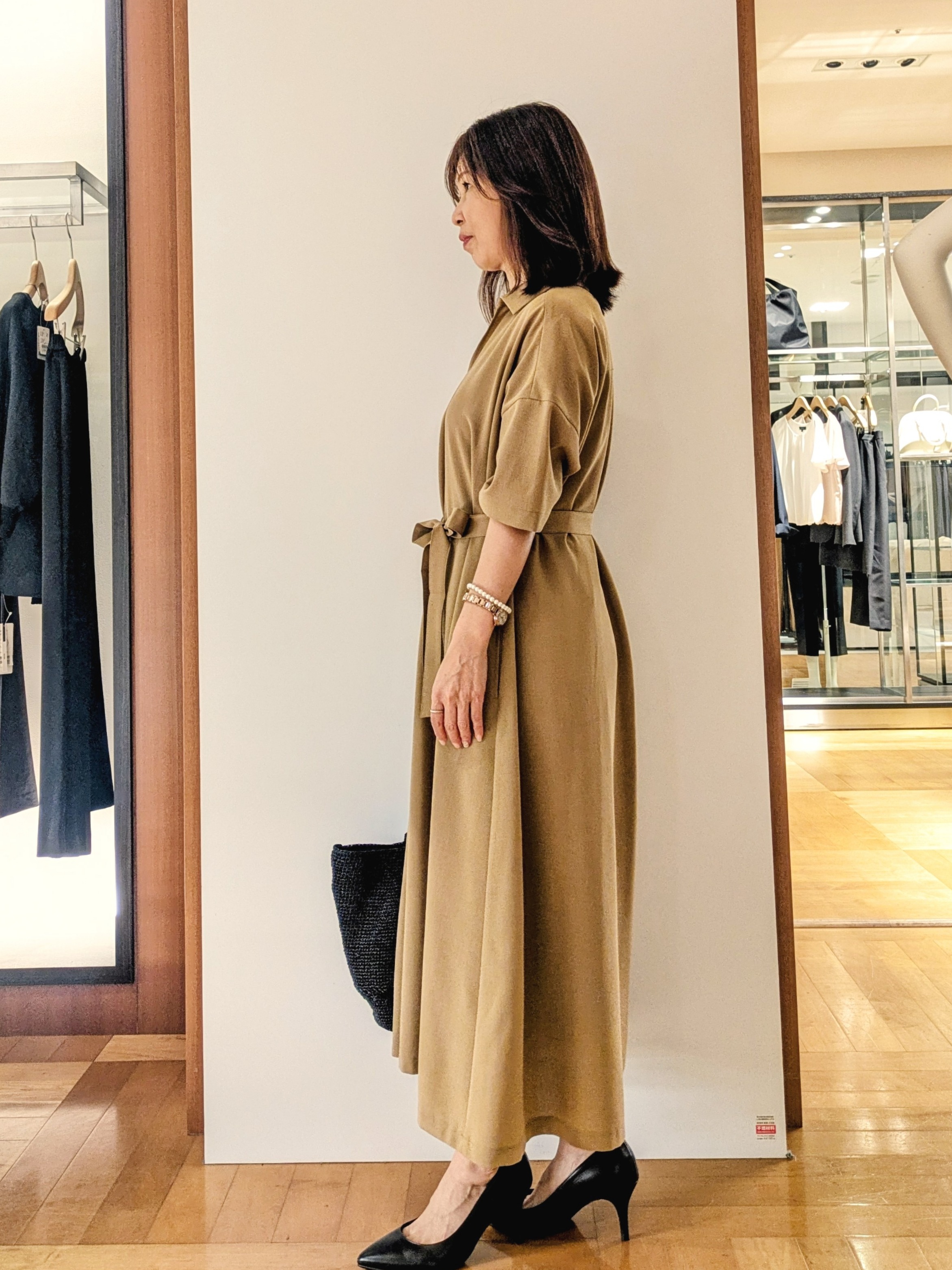 laverさんの「UNTITLED｜【初秋も活躍/UVカット/接触冷感】エアリークールワンピース」を使ったコーディネート