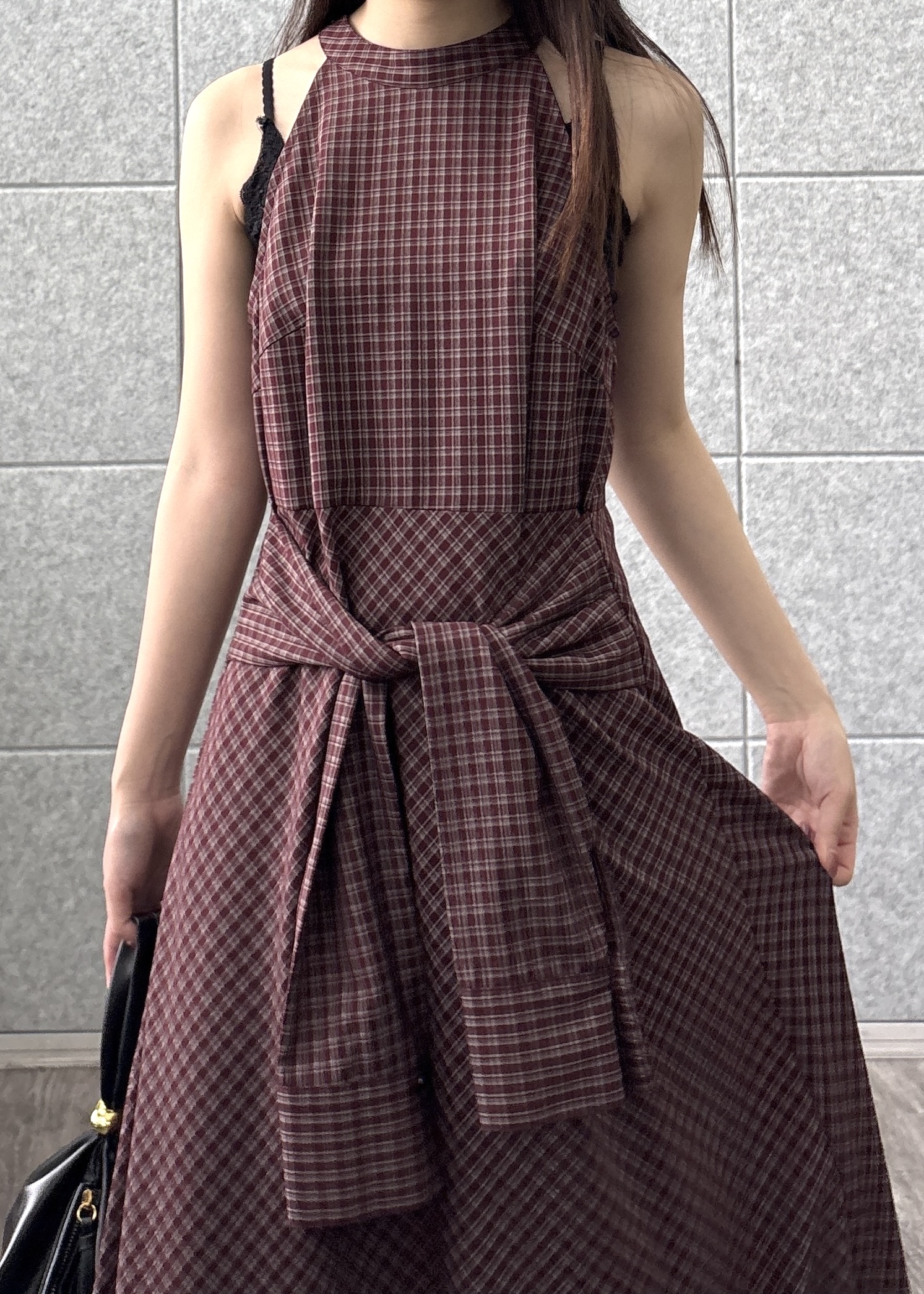 Renoさんの「INDIVI｜チェックプリントロングワンピース」を使ったコーディネート