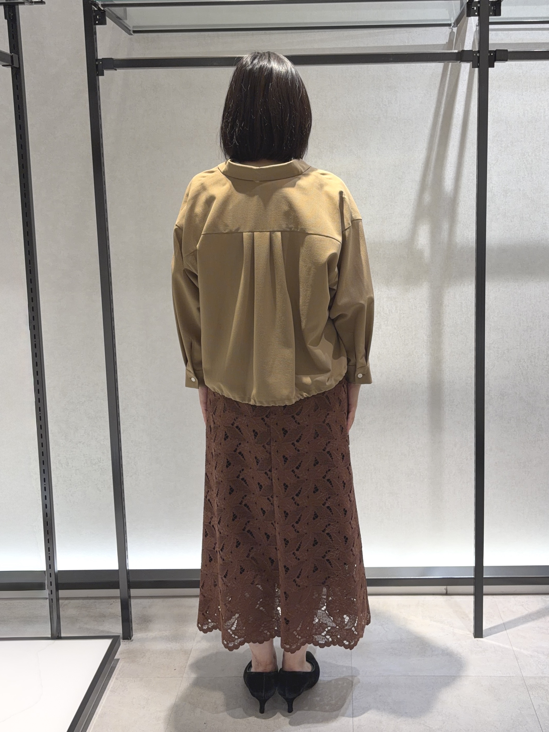 わたなべさんの「UNTITLED｜【秋羽織り/セットアップ可/UVカット】エアリークールドロストシャツ」を使ったコーディネート