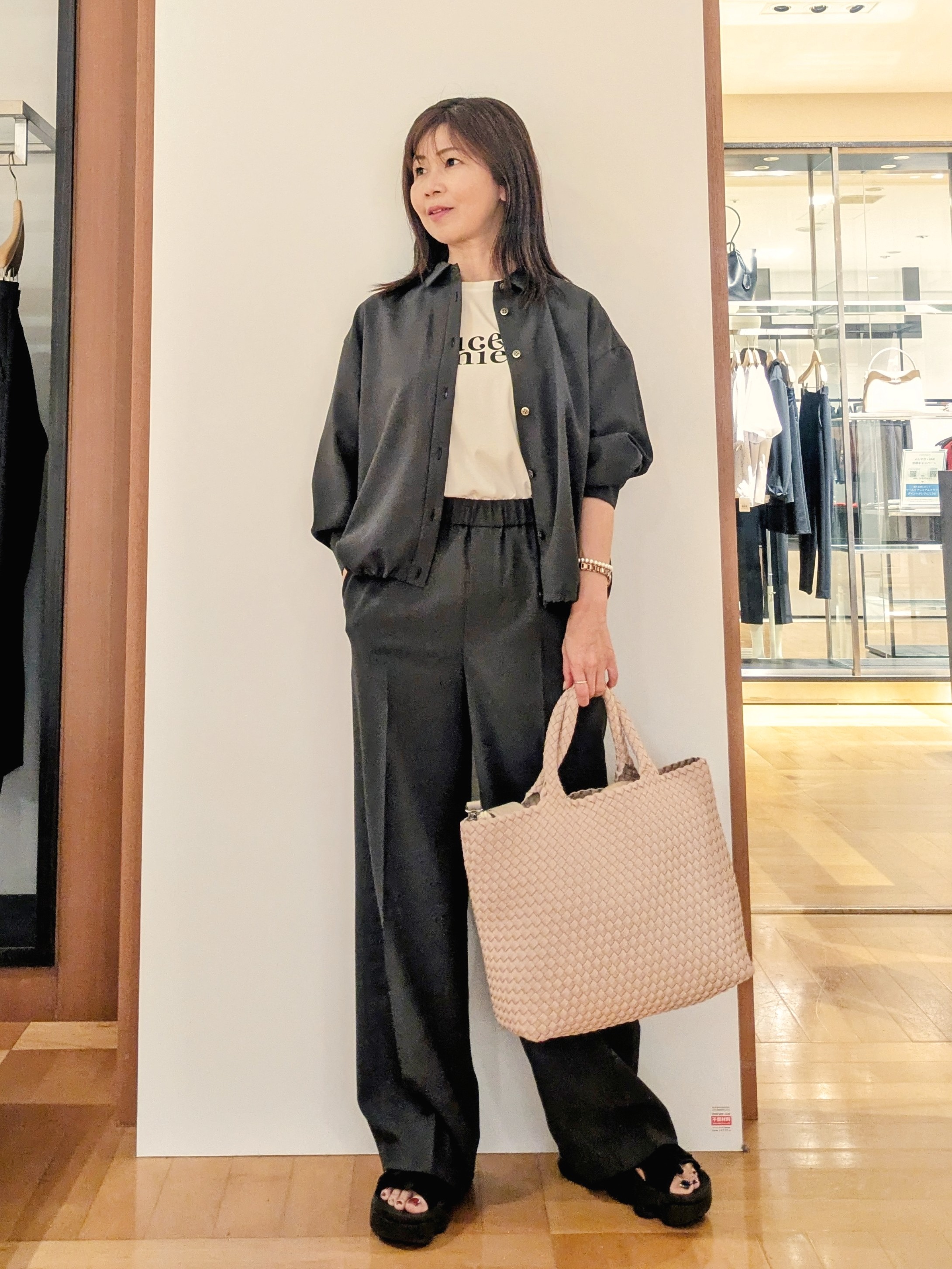laverさんの「UNTITLED｜【秋めきシャツ/体型カバー】シアーチェックブラウス」を使ったコーディネート