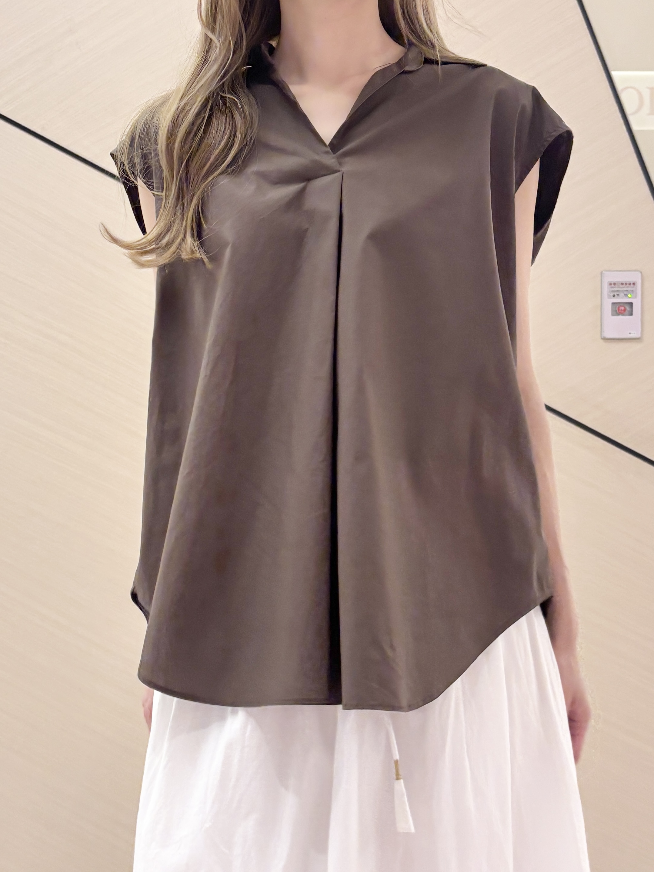 清水夏姫さんの「DRESSTERIOR｜ウォッシャブルエンブロイダリースカート」を使ったコーディネート