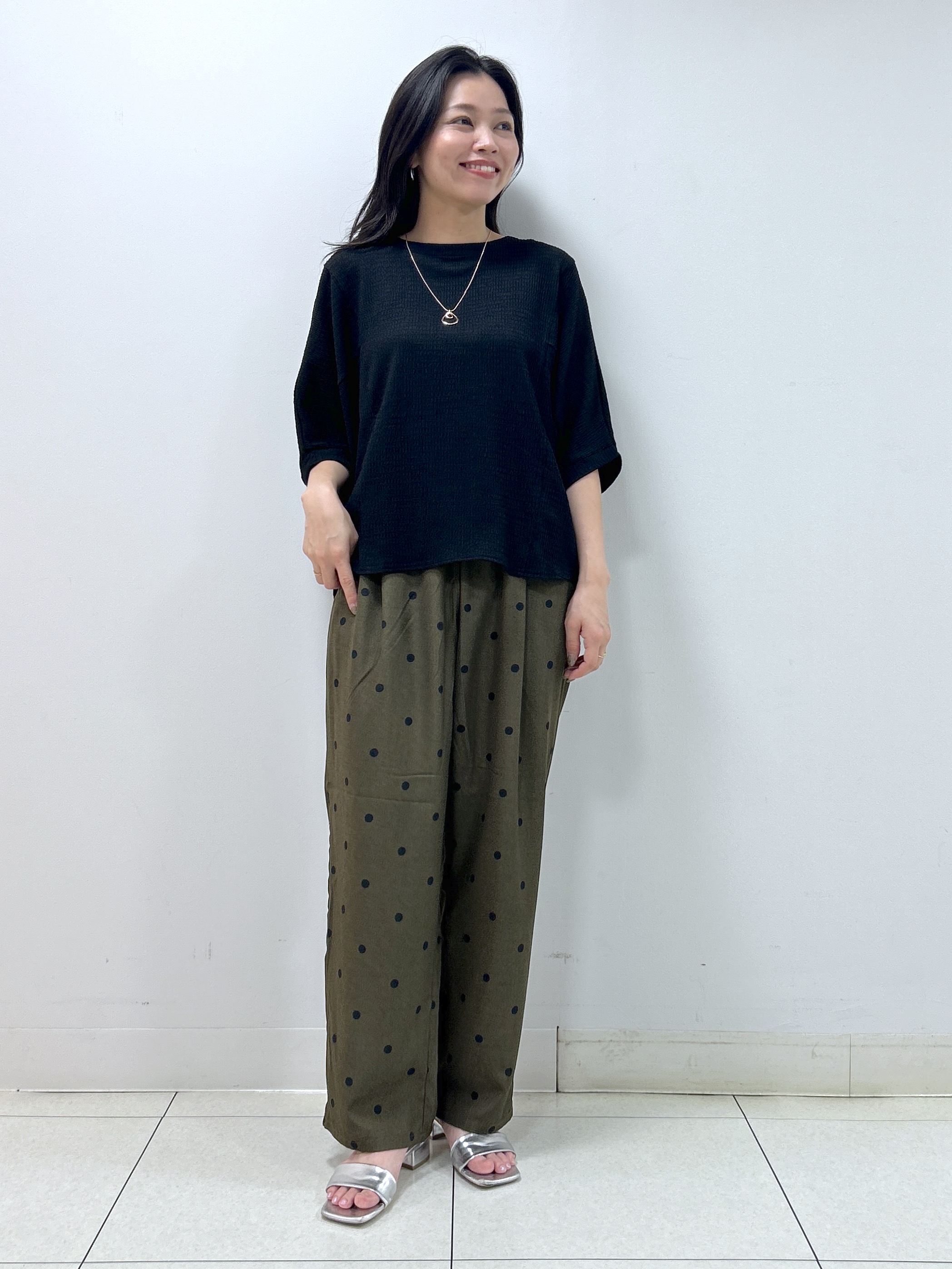 Kaiさんの「Dessin｜シュリンクジャージ カットソー」を使ったコーディネート