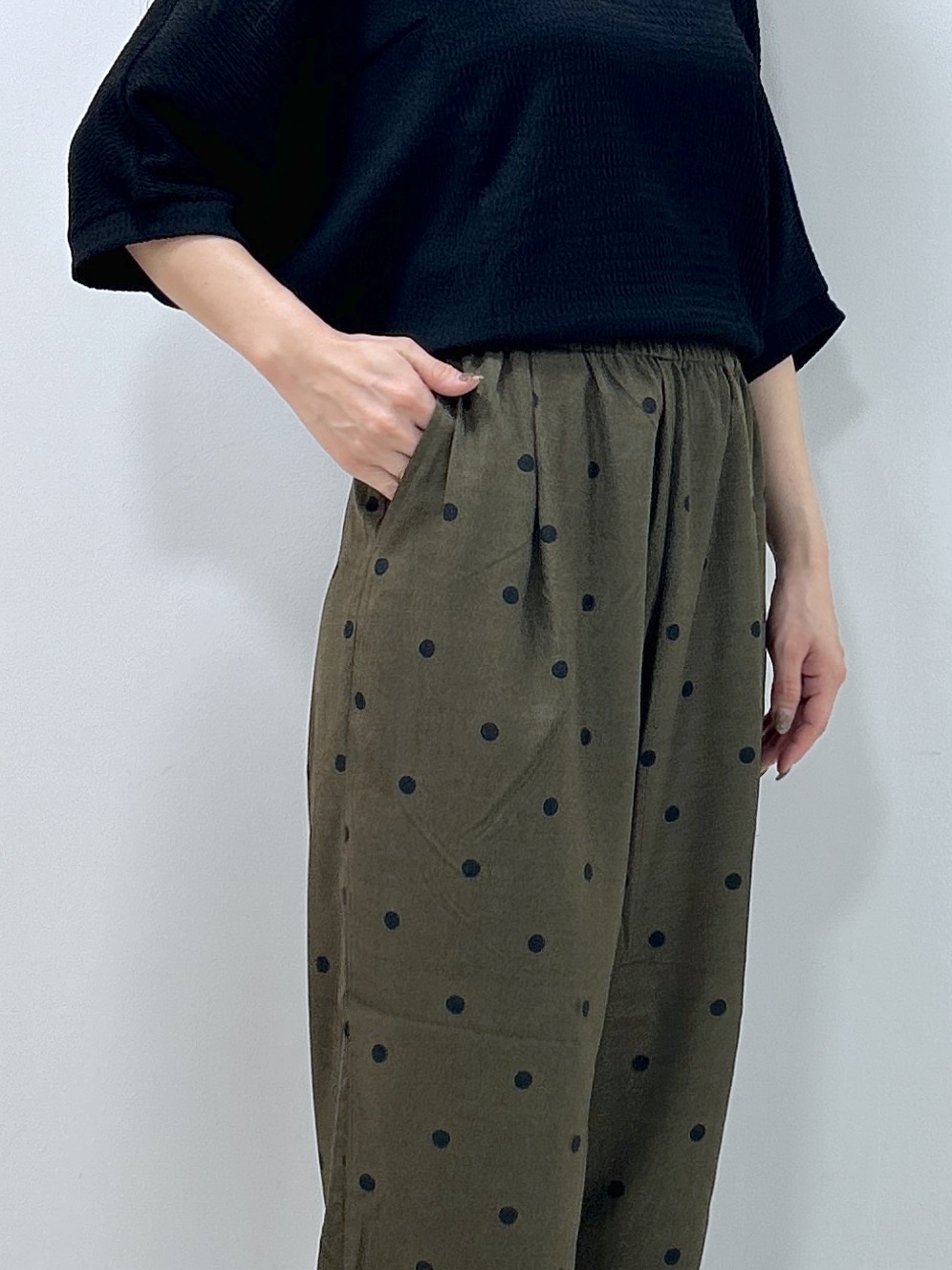 Kaiさんの「Dessin｜シュリンクジャージ カットソー」を使ったコーディネート