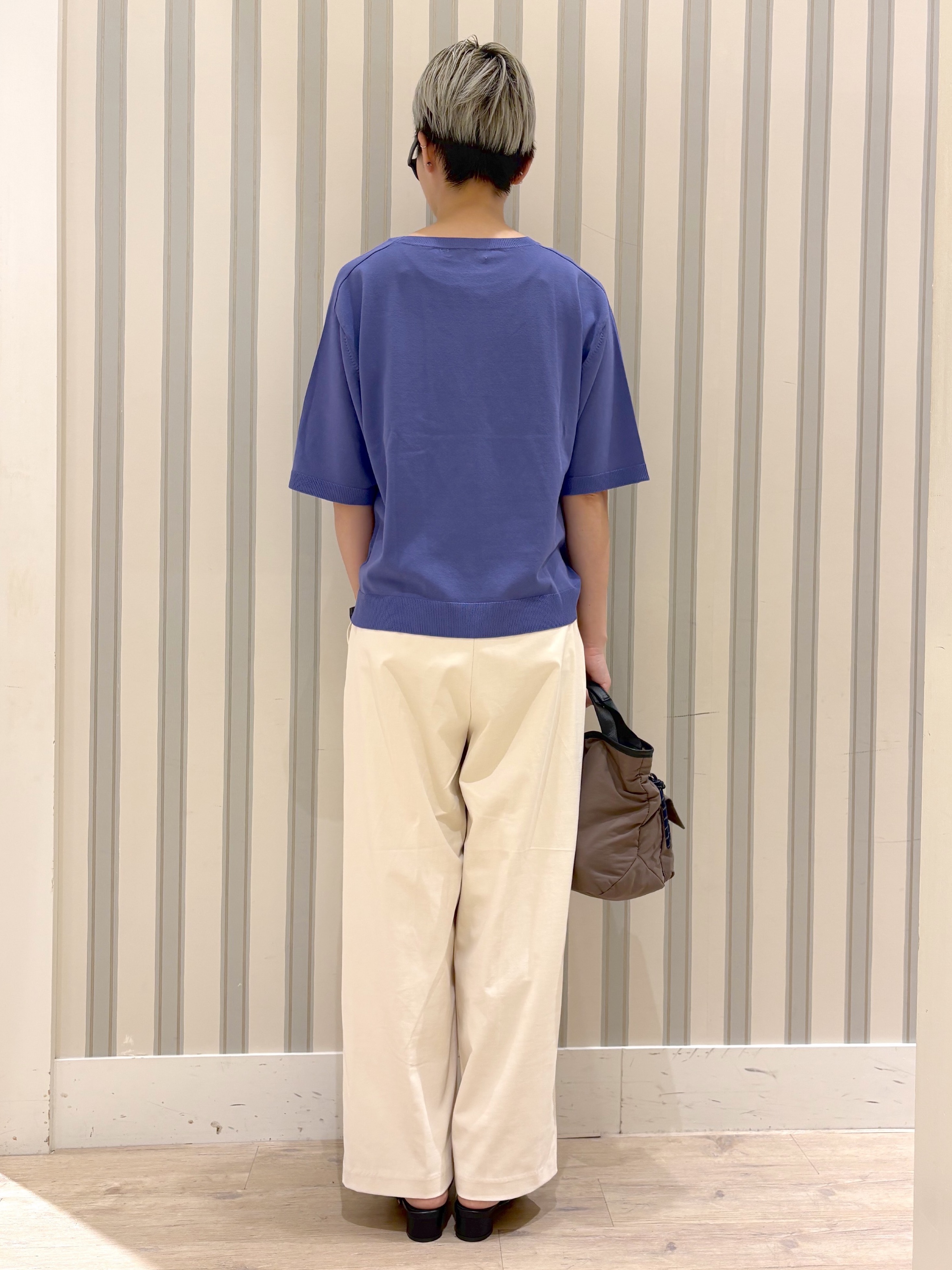  Ayumiさんの「grove｜【UVカット・洗濯機◎】Tシャツ感覚で着られるコットン混ニット」を使ったコーディネート