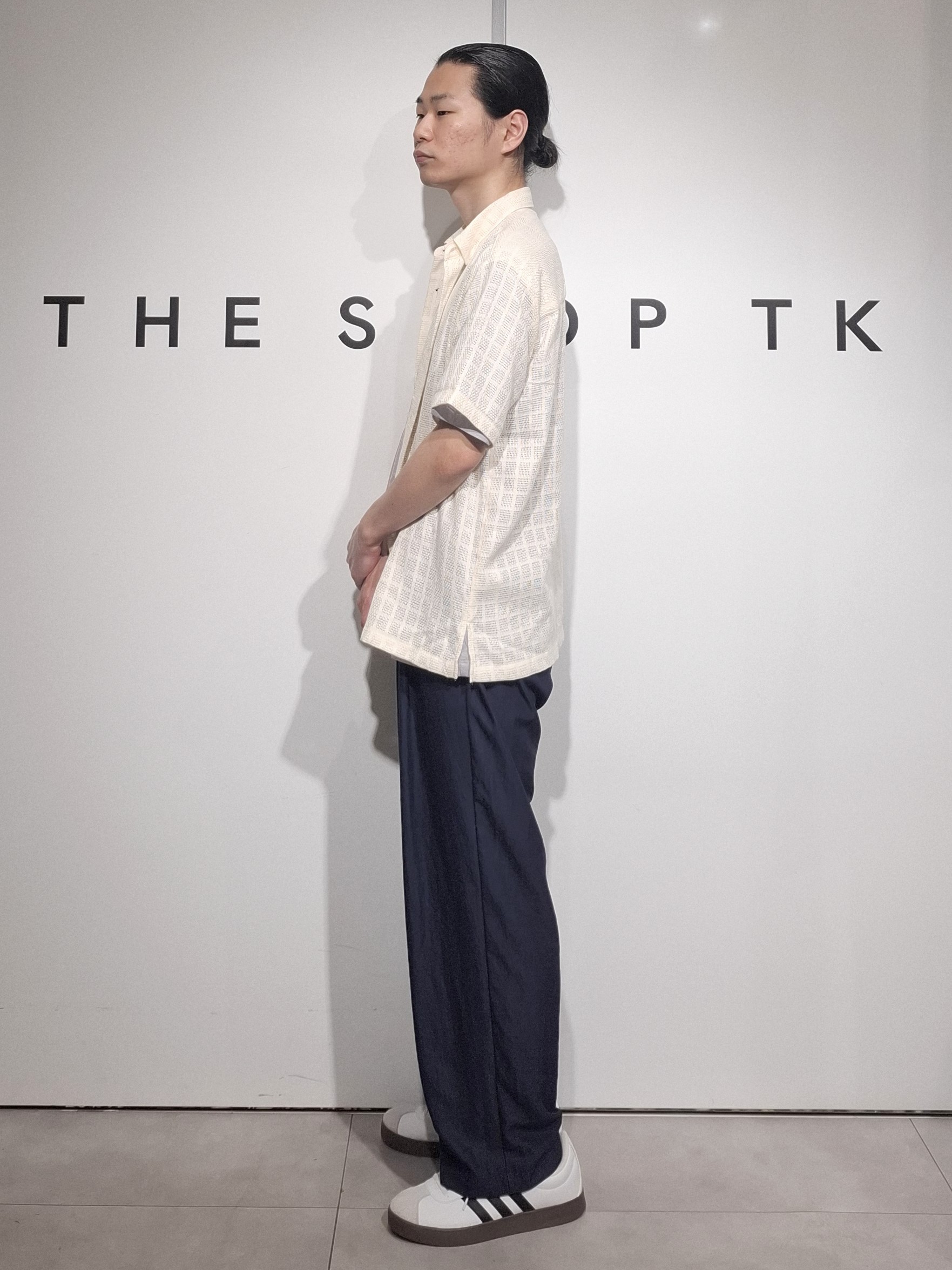 葵さんの「THE SHOP TK｜【洗濯機OK】格子柄メッシュ半袖シャツ」を使ったコーディネート