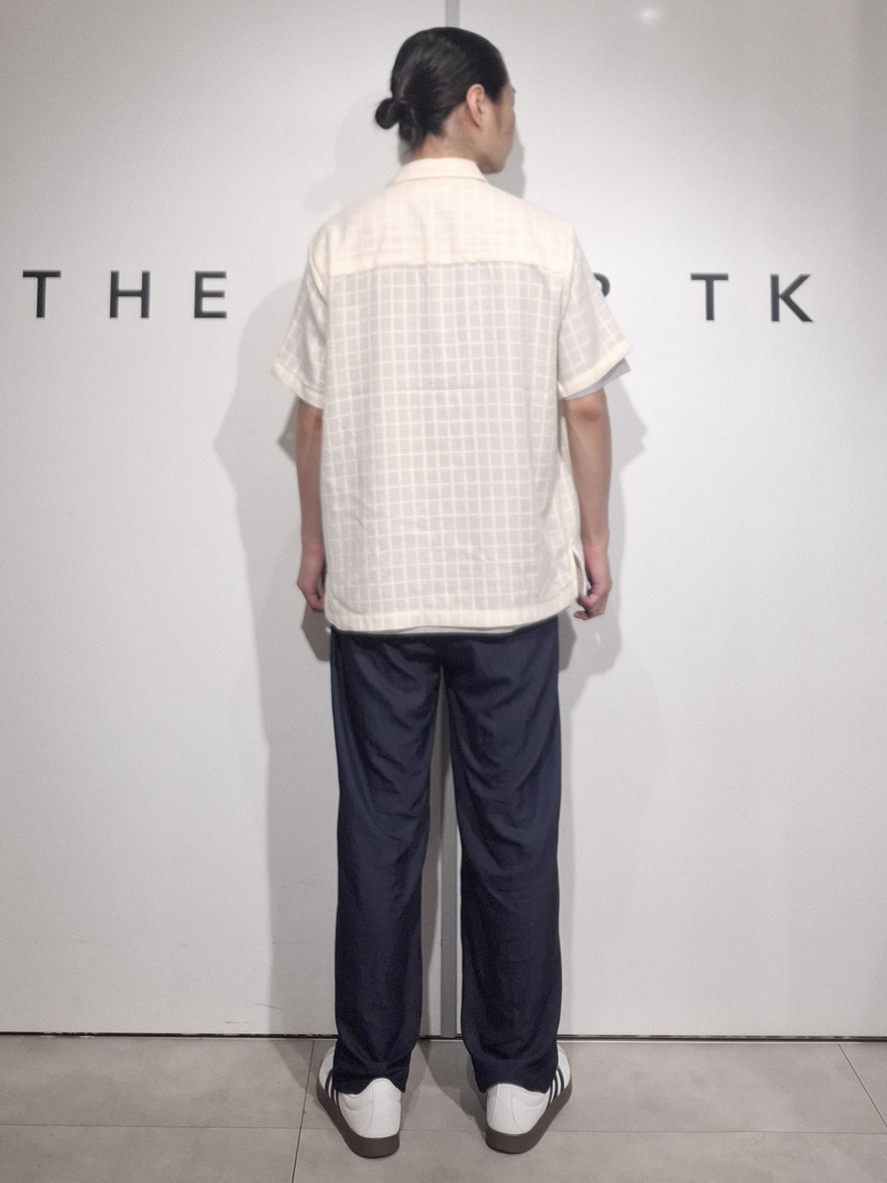 葵さんの「THE SHOP TK｜【洗濯機OK】格子柄メッシュ半袖シャツ」を使ったコーディネート