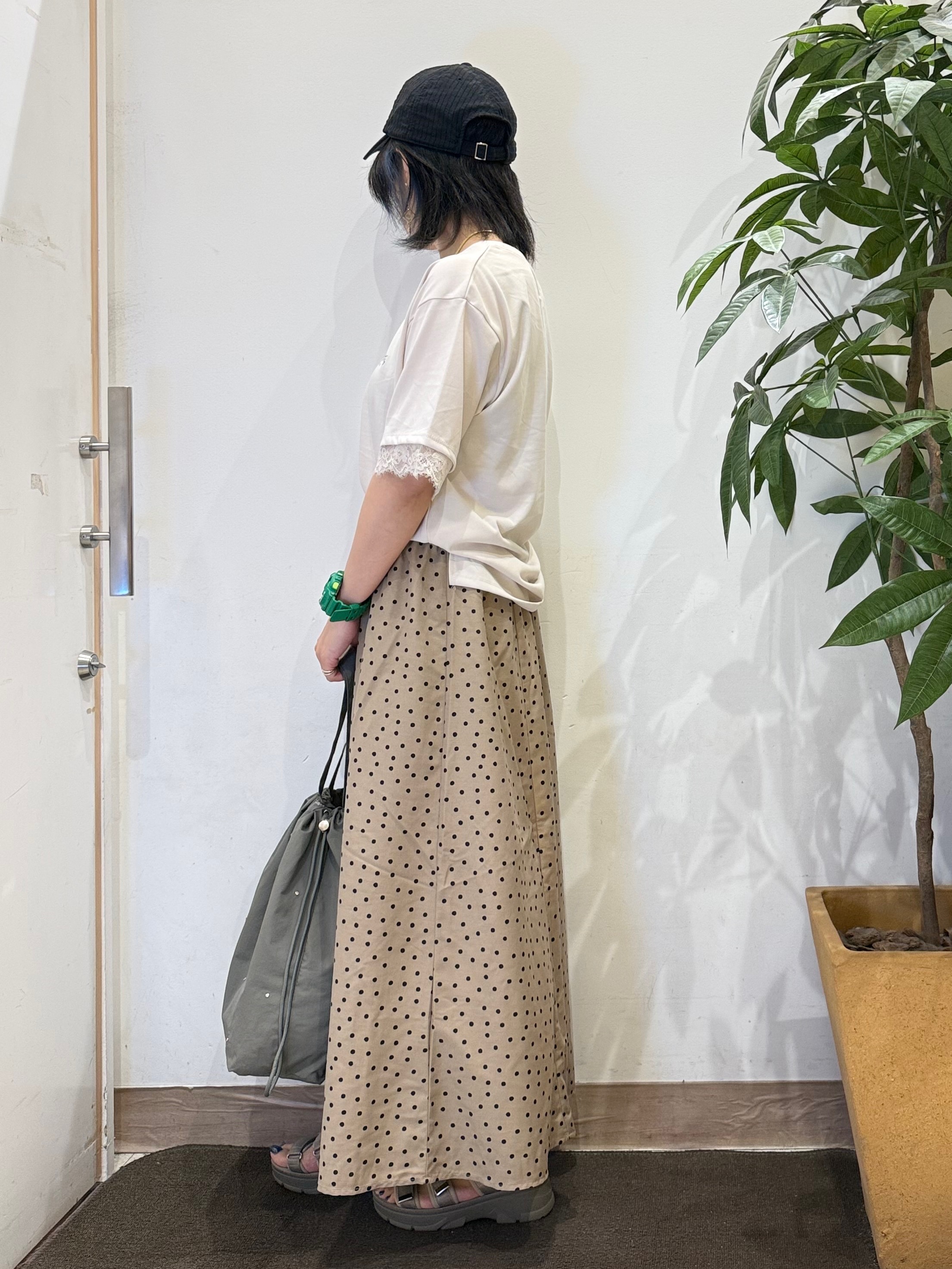 misakiさんの「SHOO･LA･RUE｜【UV/S-LL/洗濯機可】柄アソート お袖レースが旬顔 上品に決まる大人Tシャツ」を使ったコーディネート