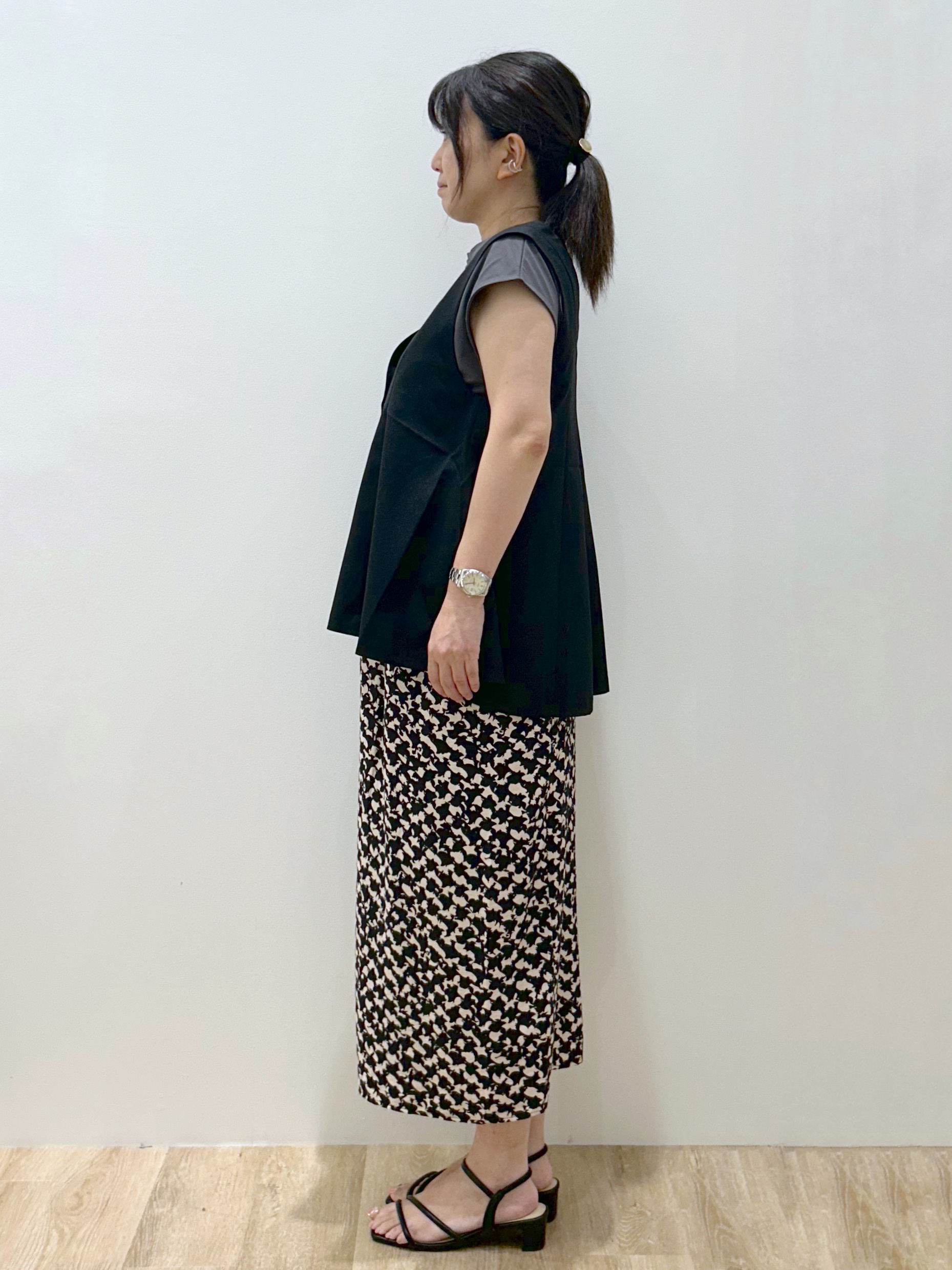 hiroさんの「OPAQUE.CLIP｜【吸水速乾】フレアジレ《洗濯機OK／セットアップ対応可》」を使ったコーディネート