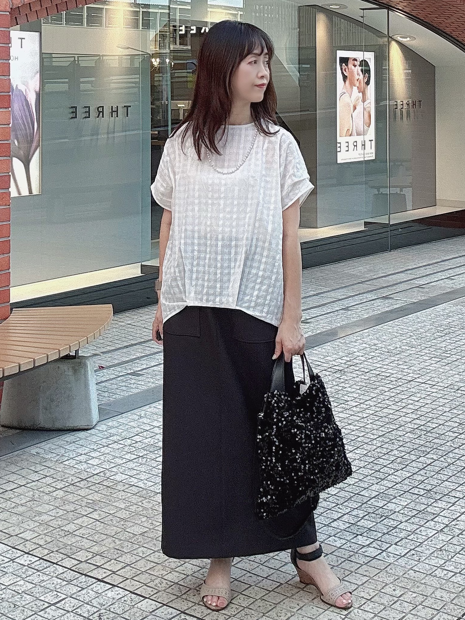 makiさんの「UNTITLED｜【秋めきシャツ/体型カバー】シアーチェックブラウス」を使ったコーディネート