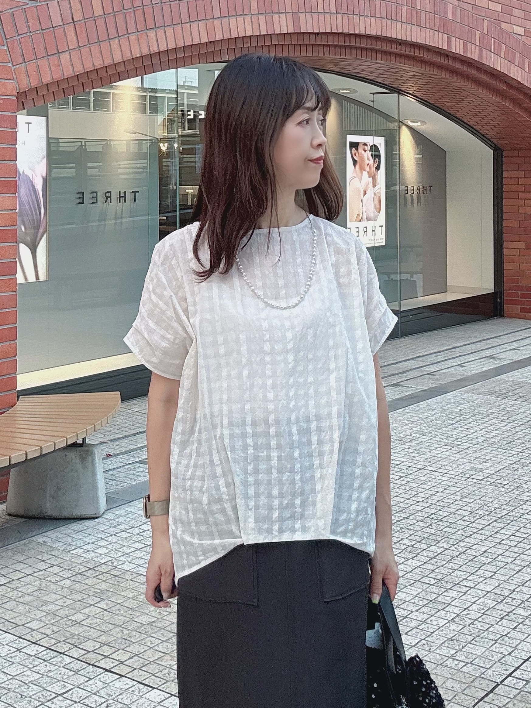 makiさんの「UNTITLED｜【秋めきシャツ/体型カバー】シアーチェックブラウス」を使ったコーディネート