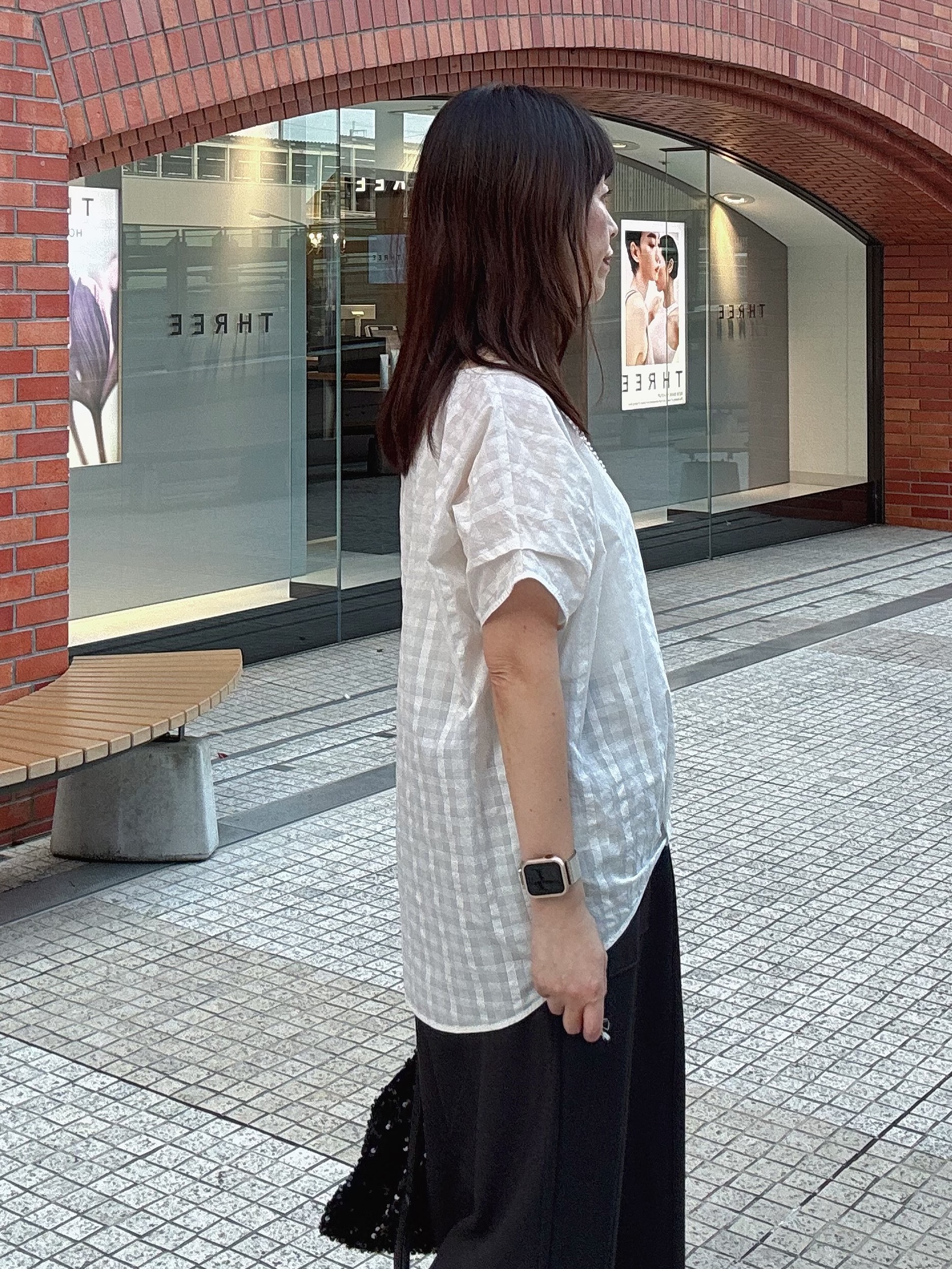 makiさんの「UNTITLED｜【秋めきシャツ/体型カバー】シアーチェックブラウス」を使ったコーディネート