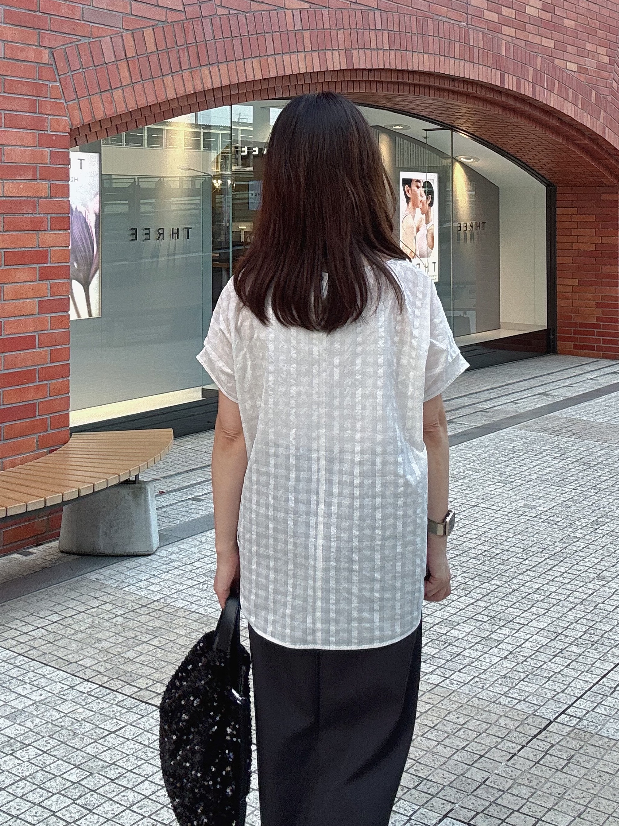 makiさんの「UNTITLED｜【秋めきシャツ/体型カバー】シアーチェックブラウス」を使ったコーディネート