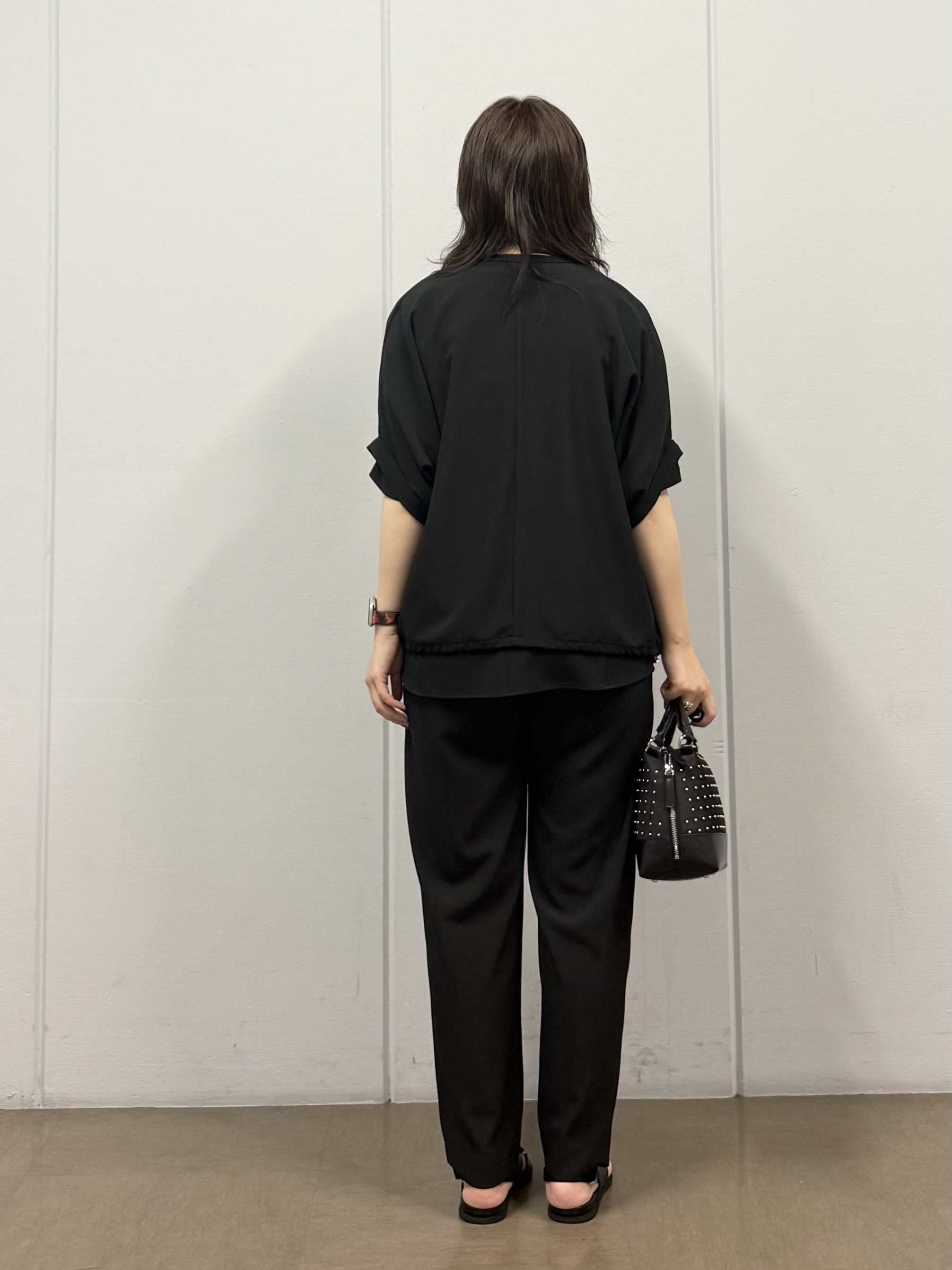 mizukiさんの「INDIVI｜【秋羽織り/着る日傘】ドルマンフォルムブルゾン」を使ったコーディネート