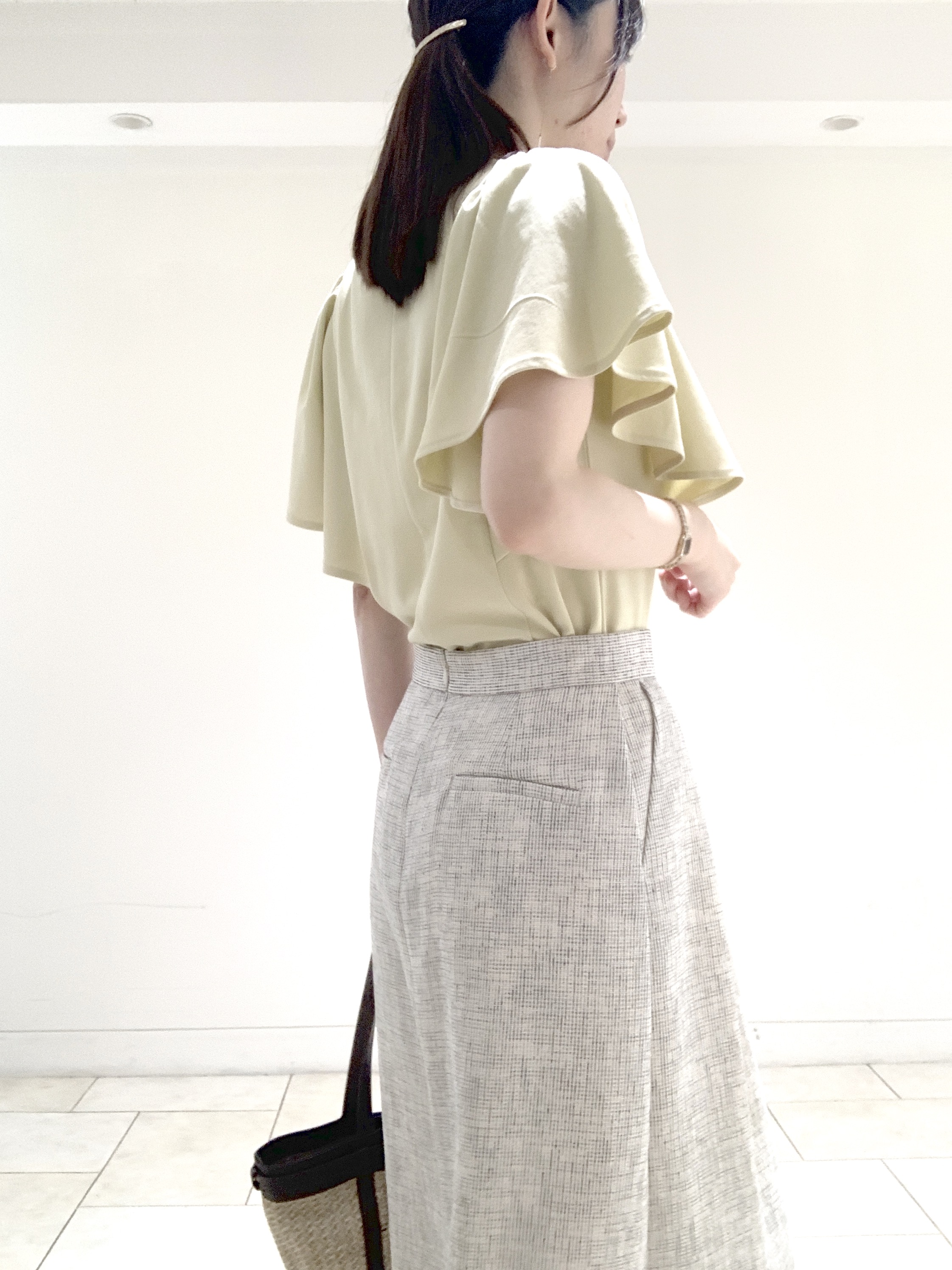 ヤマグチさんの「Reflect｜【UVカット／接触冷感／吸水速乾】フレアスリーブトップス」を使ったコーディネート