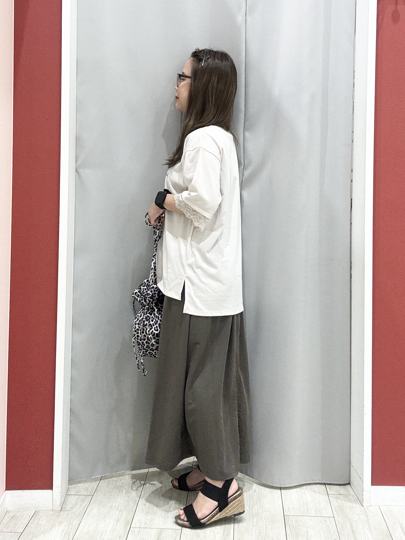 shioさんの「SHOO･LA･RUE｜【UV/S-LL/洗濯機可】柄アソート お袖レースが旬顔 上品に決まる大人Tシャツ」を使ったコーディネート