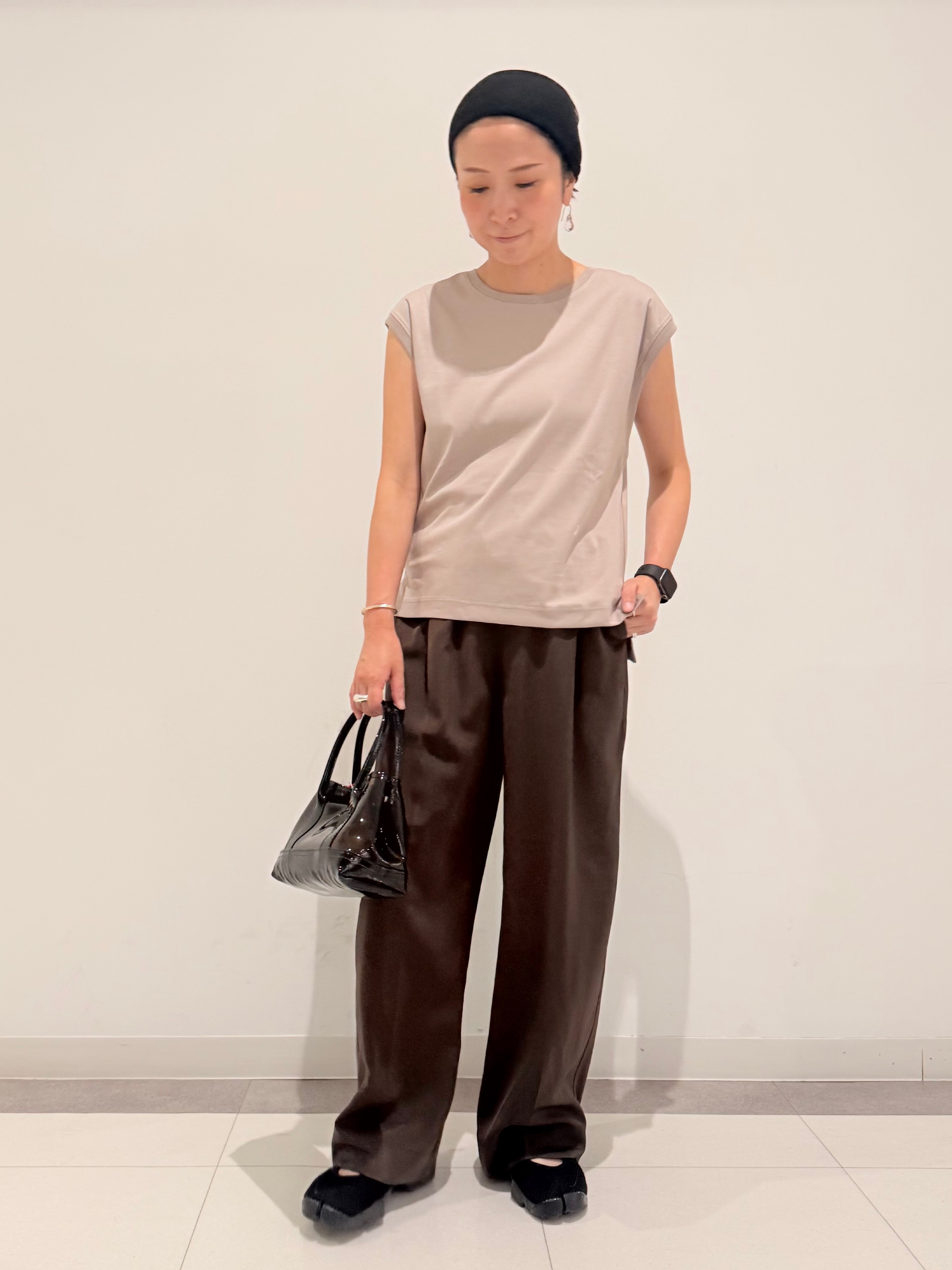 MIYAKAWAさんの「DRESSTERIOR｜【接触冷感／抗菌防臭／消臭】アイスクリアコットンフレンチスリーブT」を使ったコーディネート