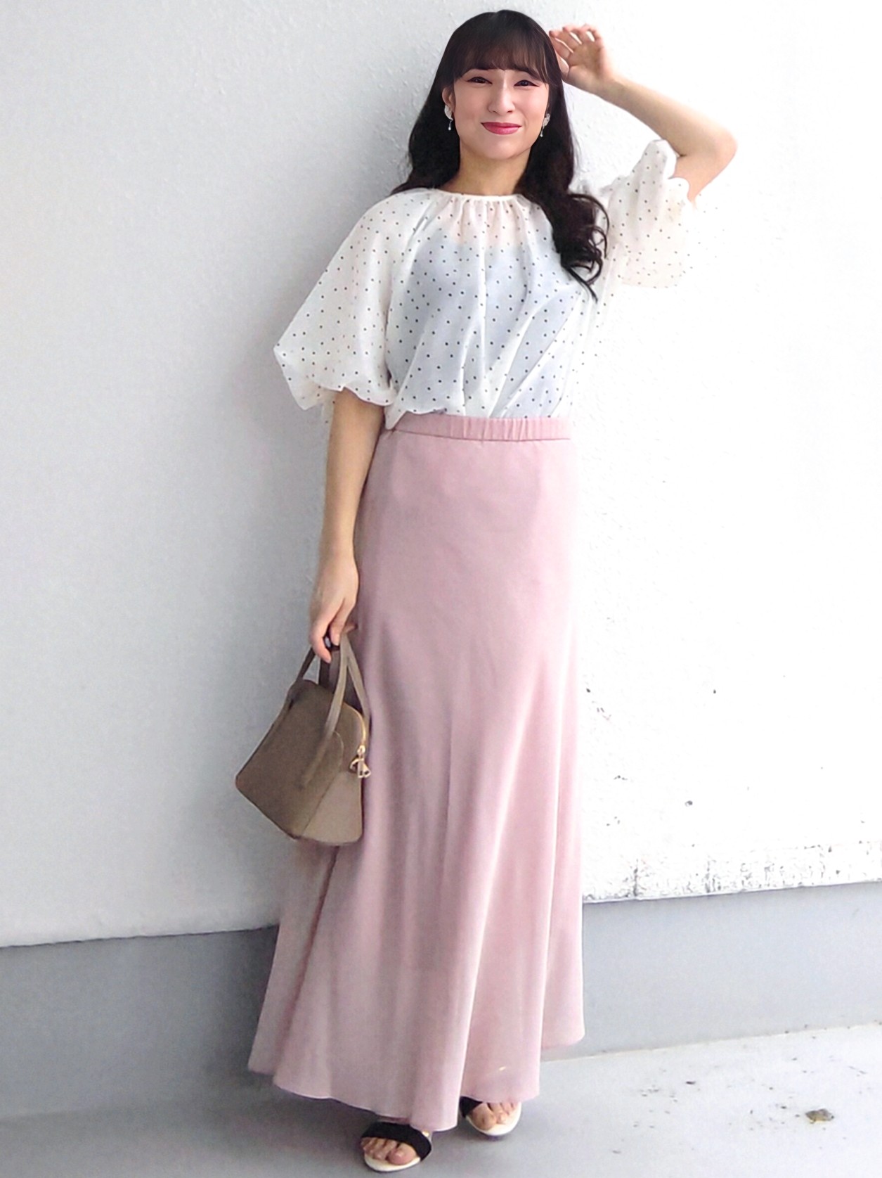 keinaさんの「SunaUna｜シアードットブラウス」を使ったコーディネート