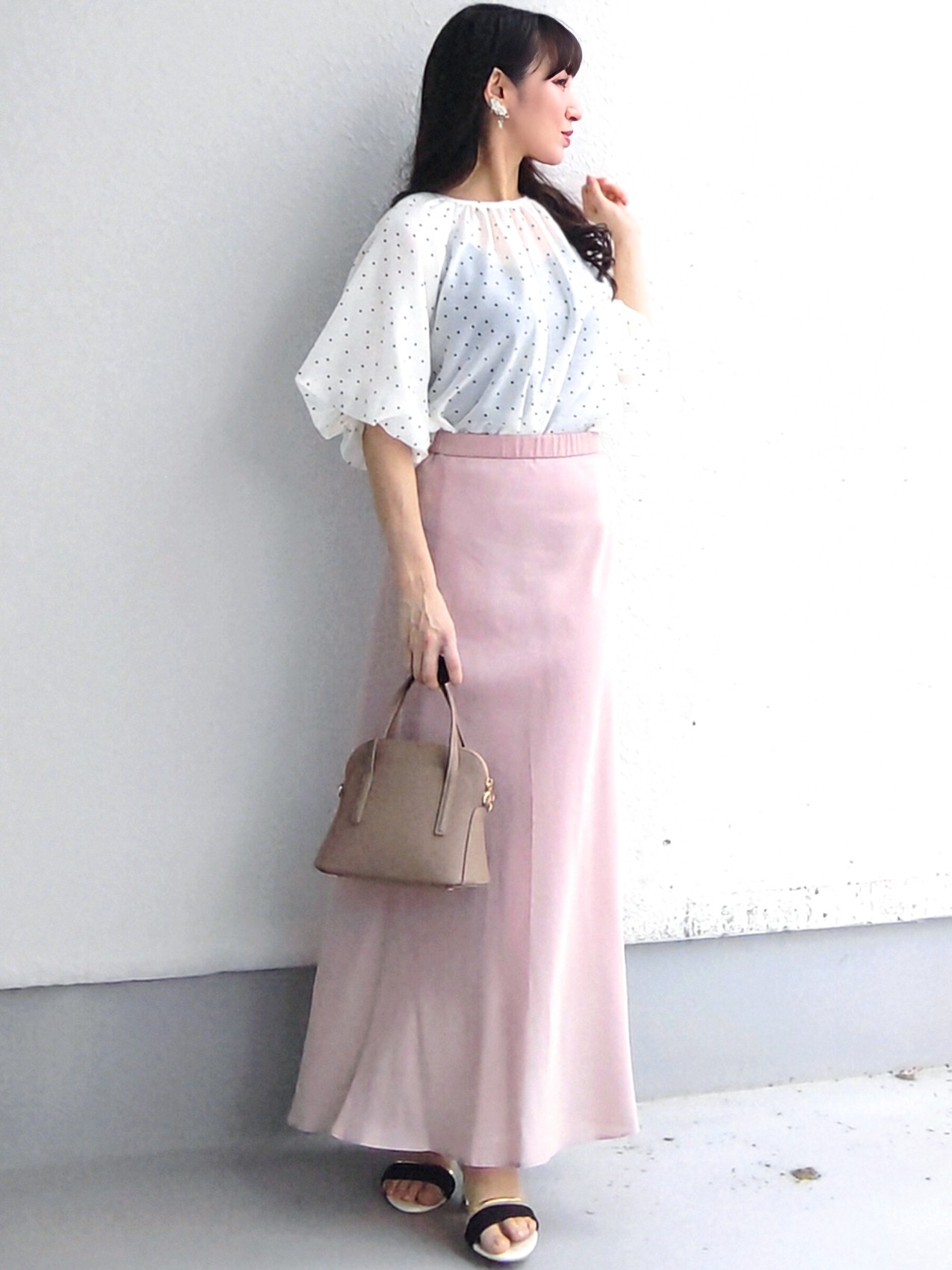keinaさんの「SunaUna｜シアードットブラウス」を使ったコーディネート