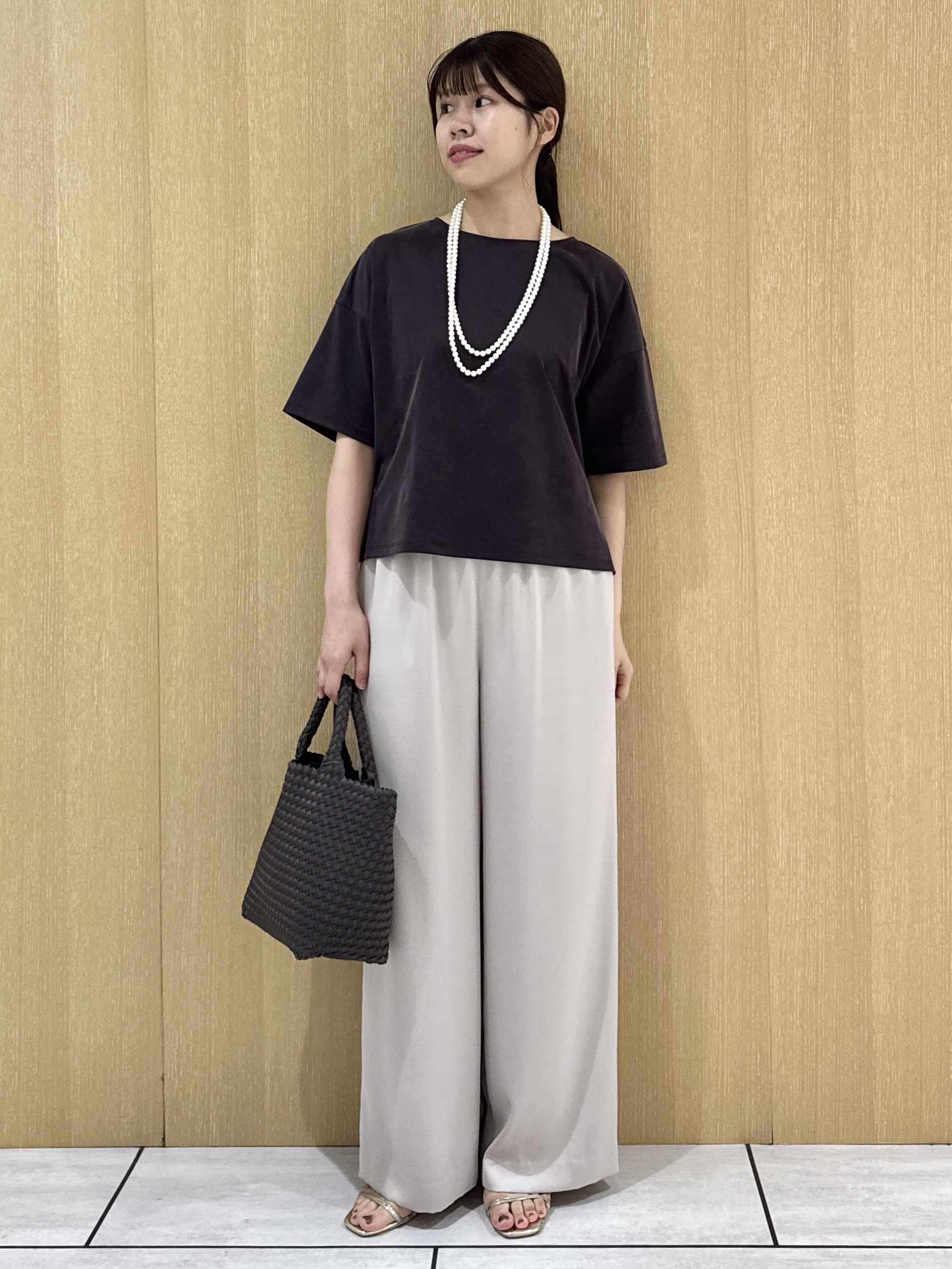 nanaさんの「UNTITLED｜【接触冷感/吸水速乾】サテンワイドパンツ」を使ったコーディネート