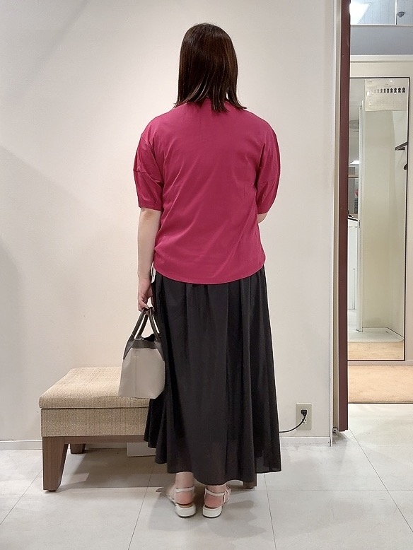 YUIさんの「UNTITLED｜【汗染み防止/接触冷感】ランタンスリーブプルオーバー」を使ったコーディネート