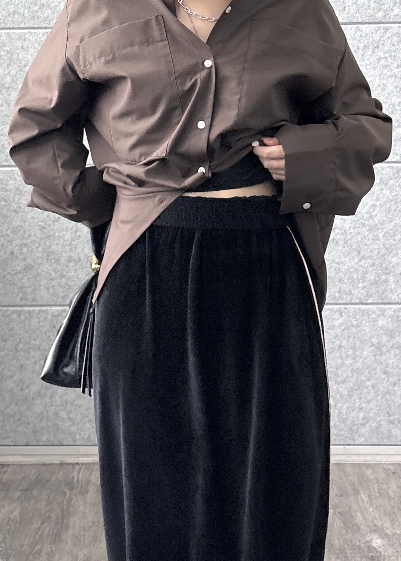 Renoさんの「INDIVI｜タイムレスフォルムシャツ」を使ったコーディネート