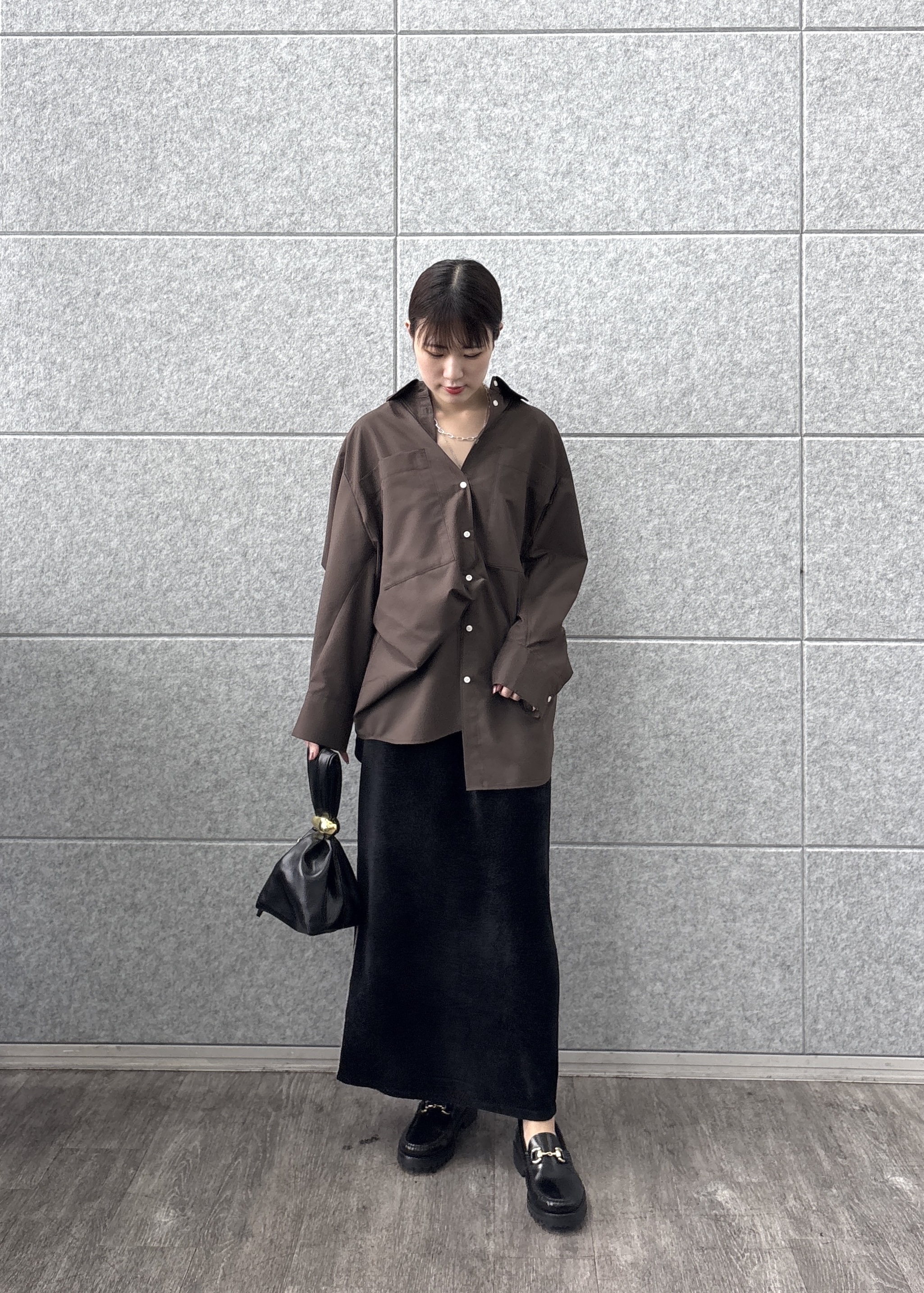 Renoさんの「INDIVI｜タイムレスフォルムシャツ」を使ったコーディネート