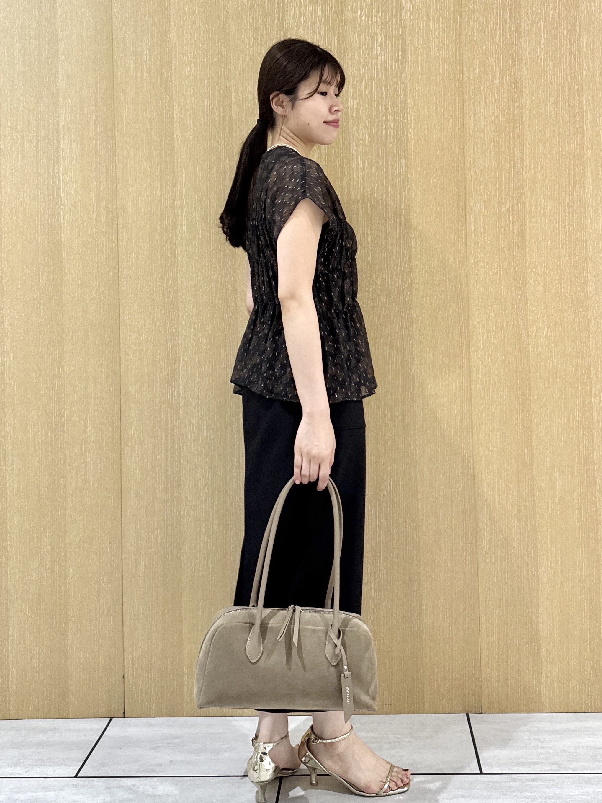 nanaさんの「UNTITLED｜【秋映え/シアー】ヴィンテージドットブラウス」を使ったコーディネート