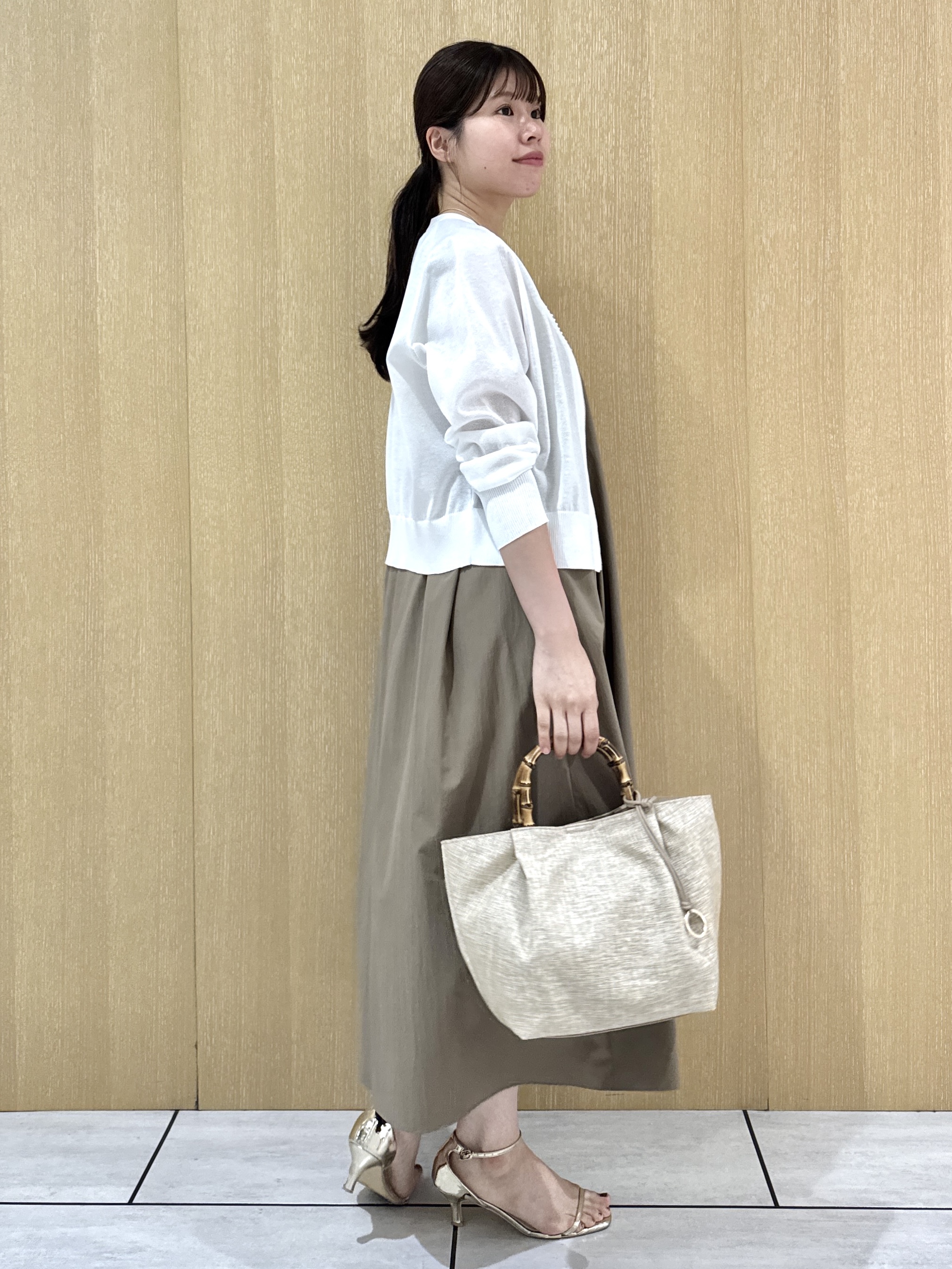 nanaさんの「UNTITLED｜【アンサンブル可/日除け・冷房対策】シアーレーヨンZIPカーディガン」を使ったコーディネート