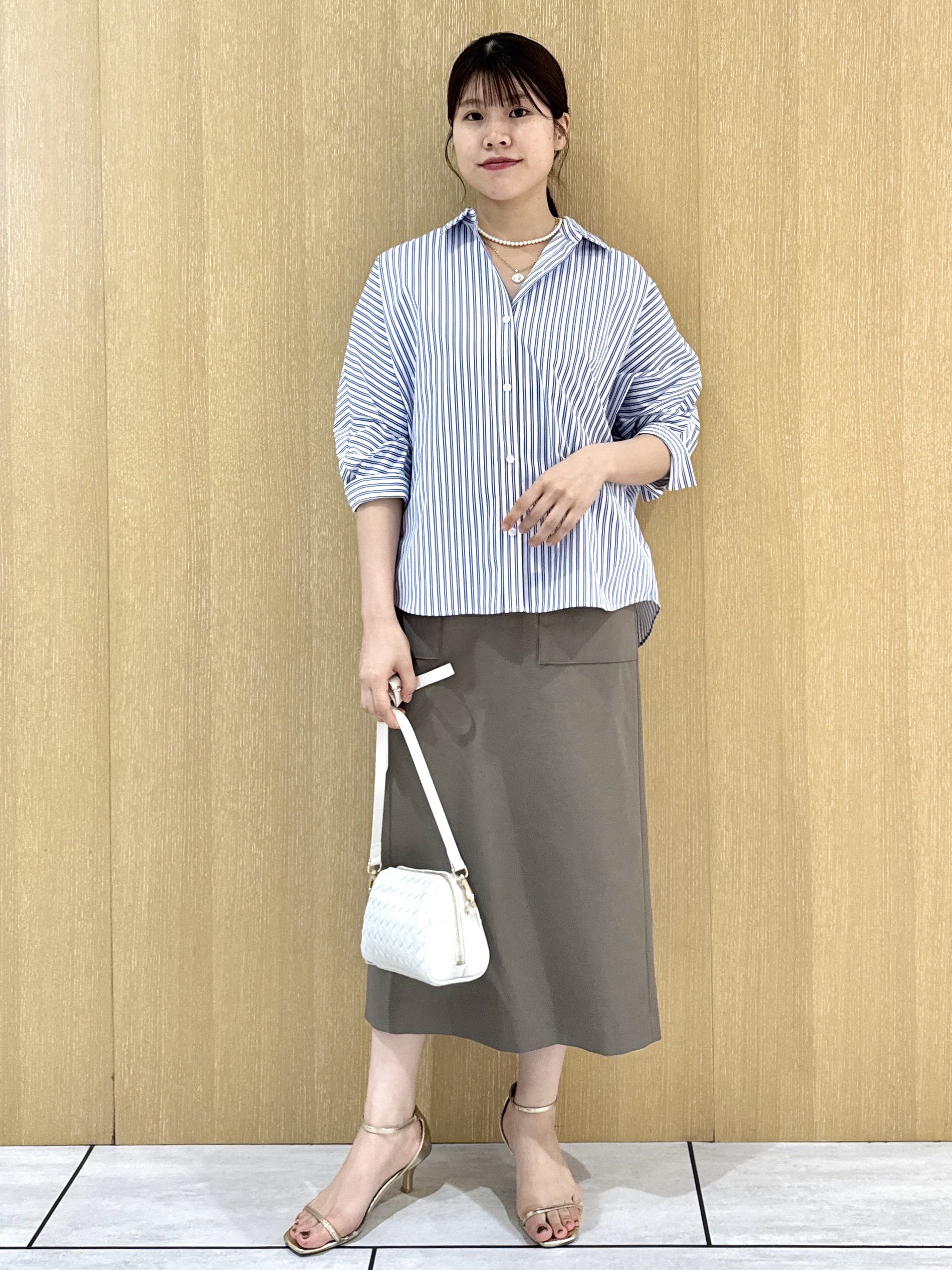 nanaさんの「UNTITLED｜【接触冷感/吸水速乾/UVカット】ドルマンスリーブシャツ」を使ったコーディネート