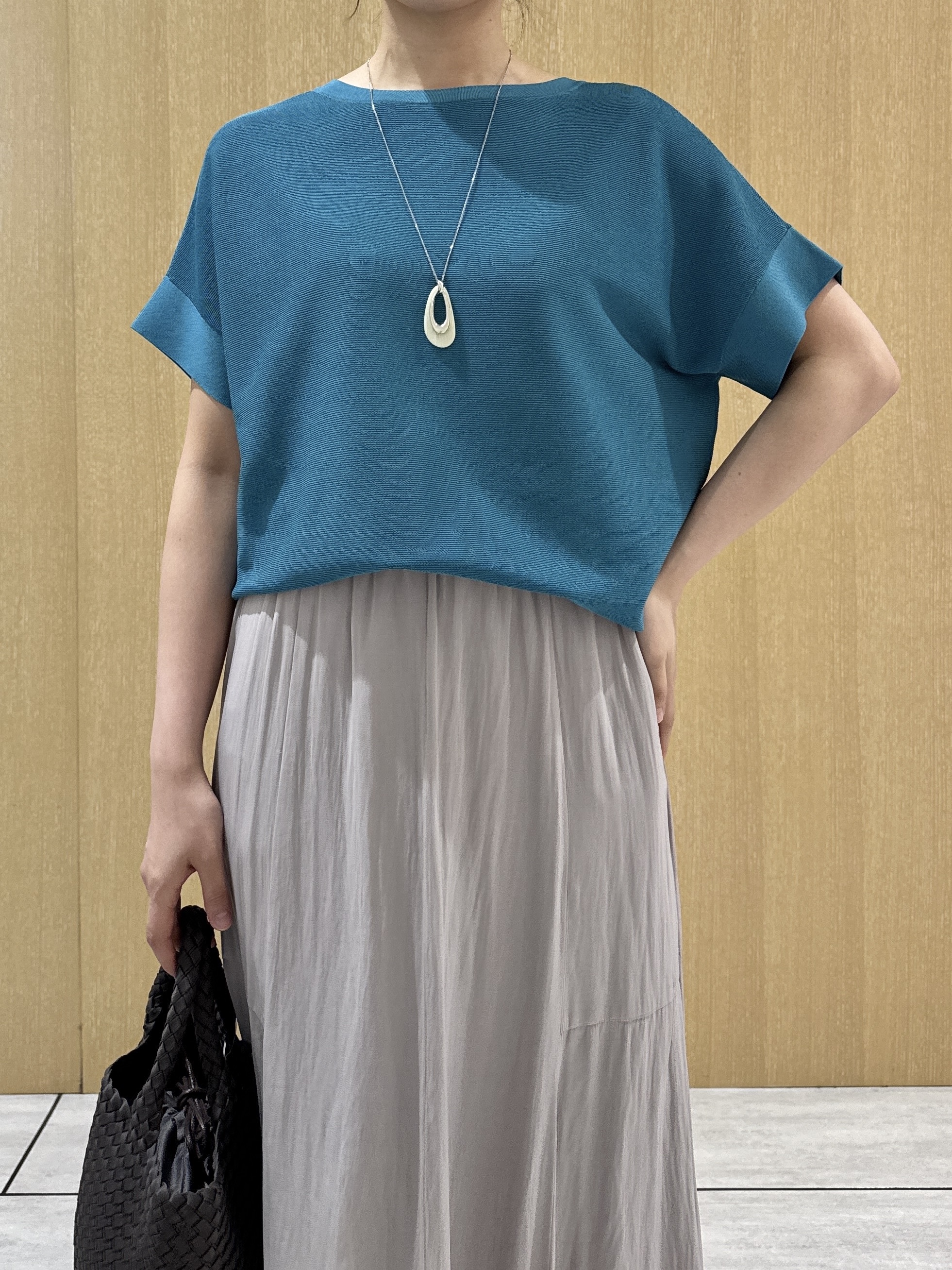 nanaさんの「UNTITLED｜【11色展開/体型カバー】前後2WAYフレンチスリーブニット」を使ったコーディネート