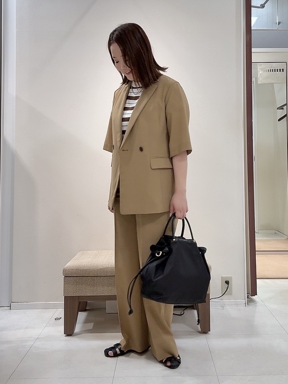 YUIさんの「UNTITLED｜【秋の通勤羽織/セットアップ可/UVカット】エアリークール半袖ジャケット」を使ったコーディネート
