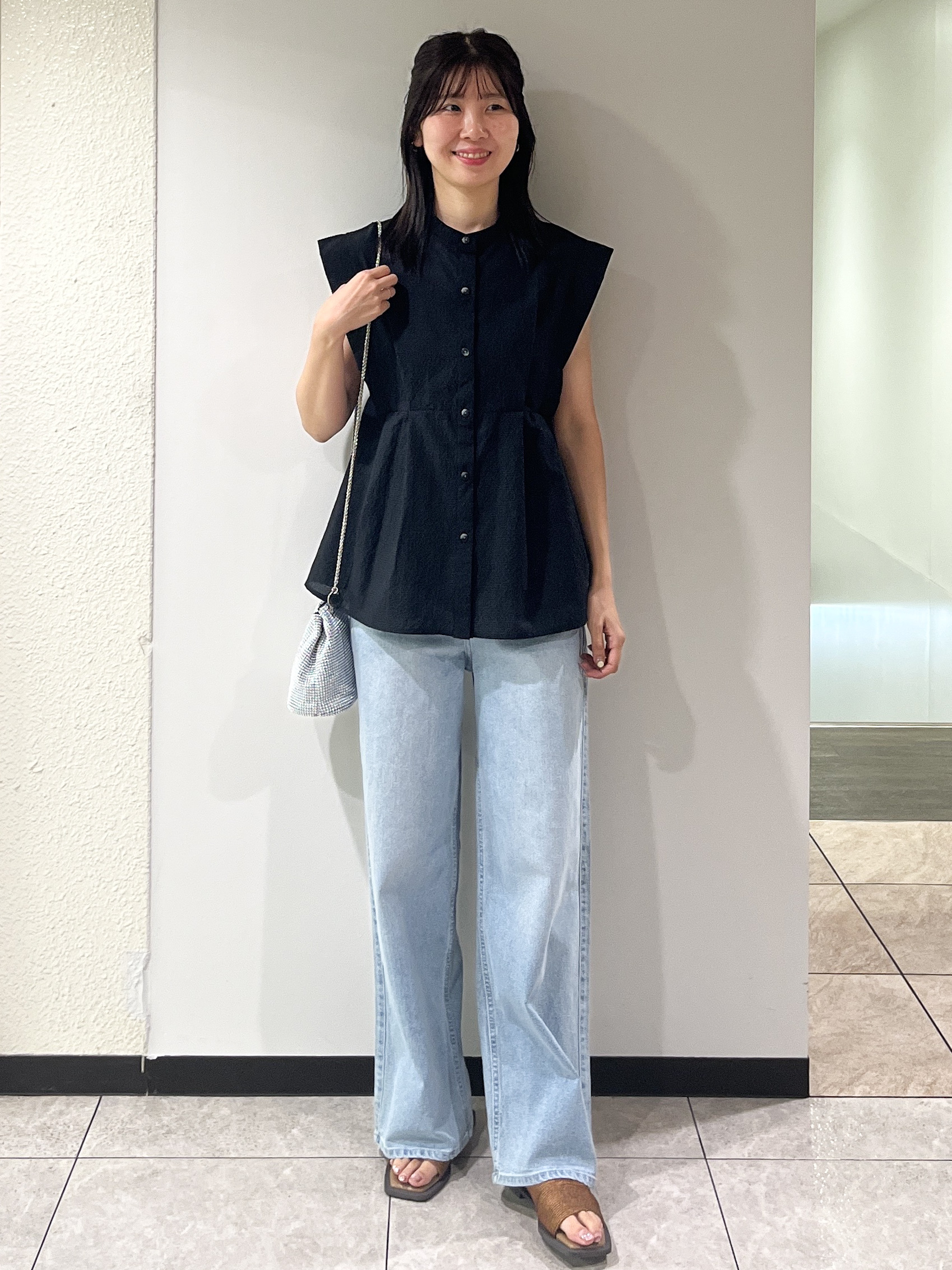 ゆか☆さんの「OPAQUE.CLIP｜『STORY Web7月掲載』ペプラムブラウス《通気性／吸水速乾／UVケア／防シワ／洗濯機OK》」を使ったコーディネート