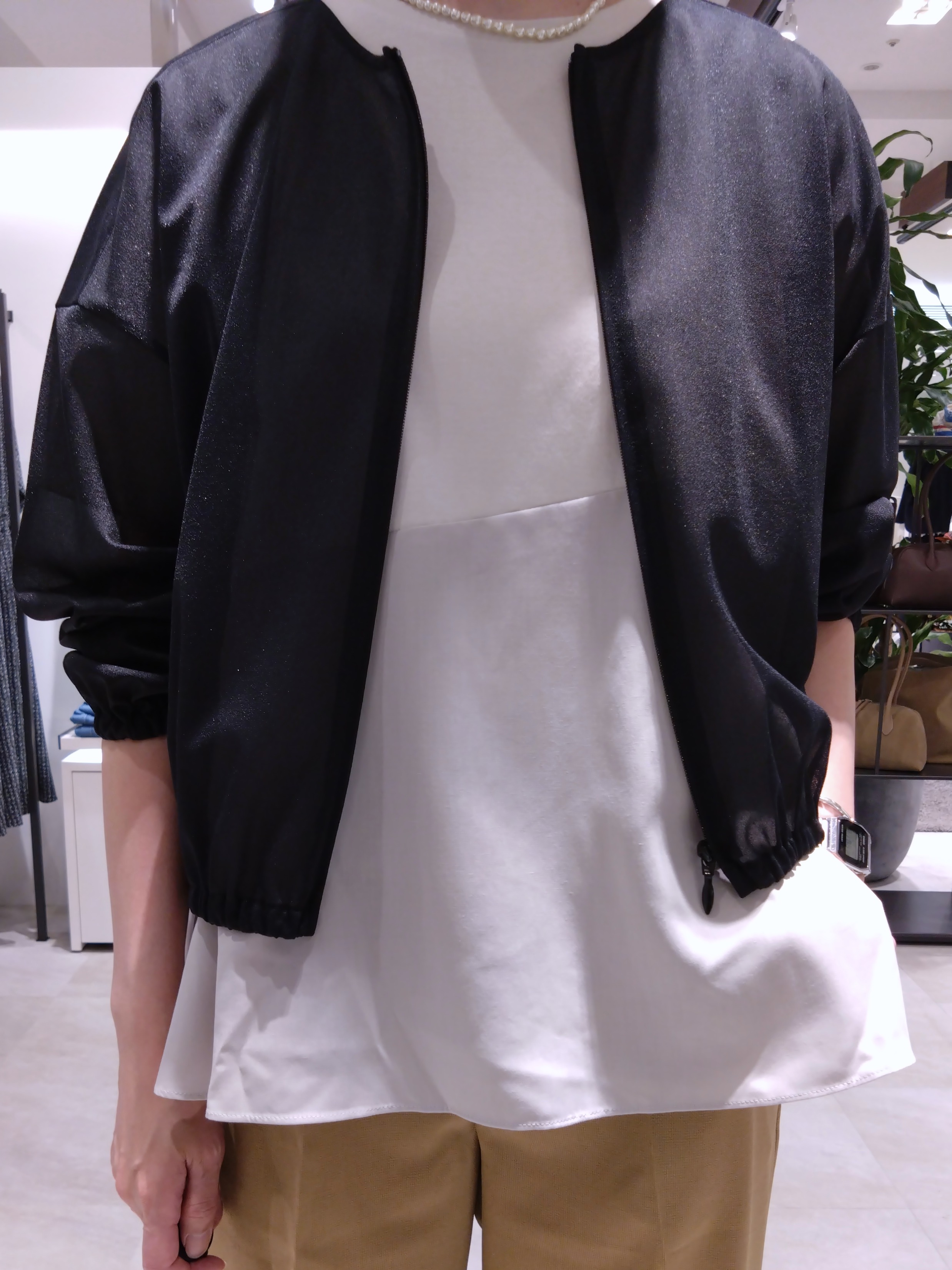 まちこさんの「UNTITLED｜【Tシャツ】異素材ドッキングプルオーバー」を使ったコーディネート