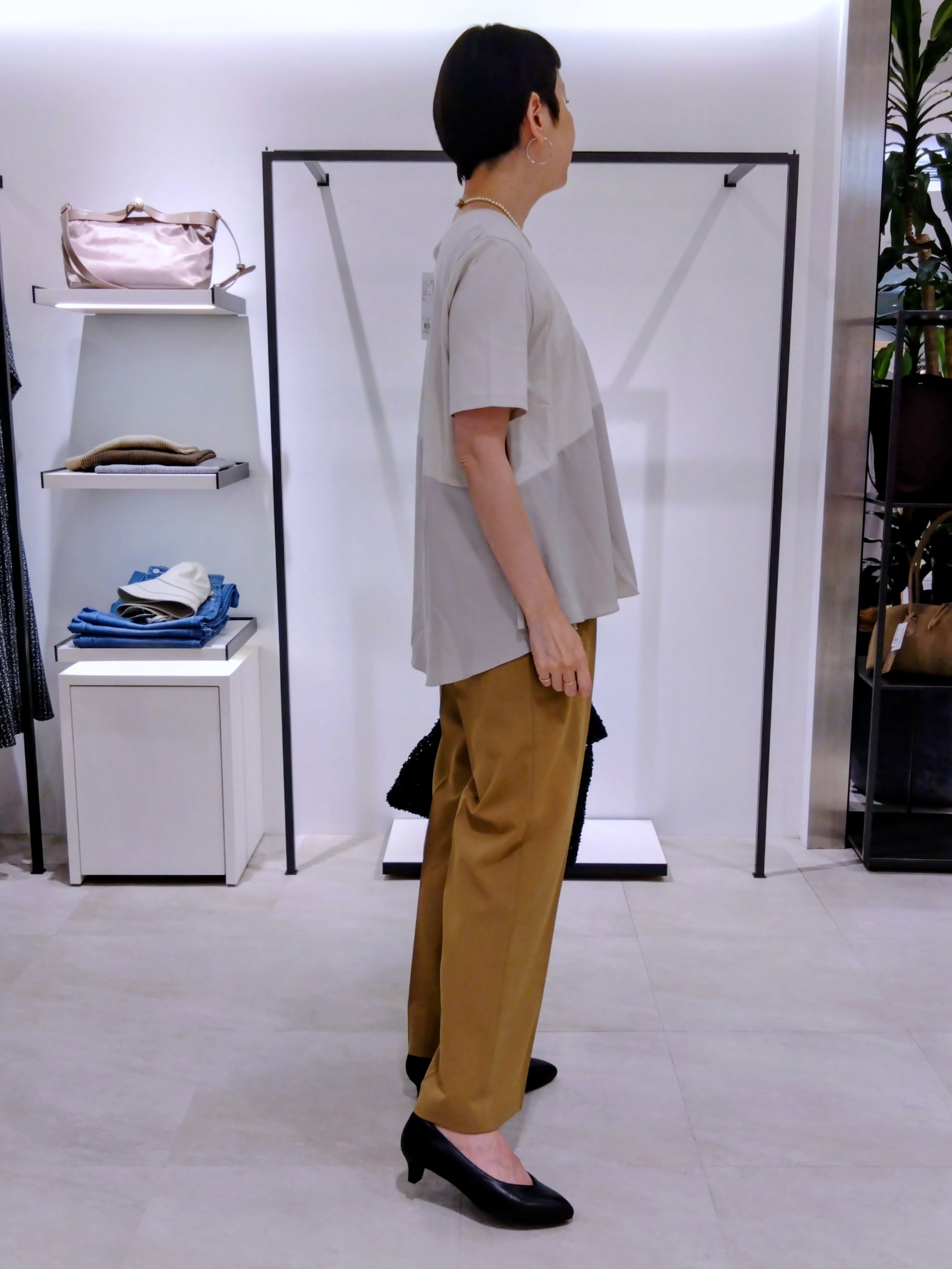 まちこさんの「UNTITLED｜【Tシャツ】異素材ドッキングプルオーバー」を使ったコーディネート