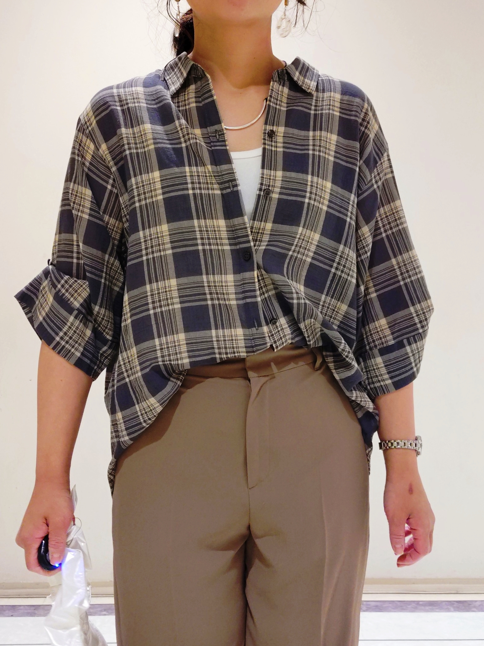 TOMOMIさんの「INDIVI｜【洗える／前後2WAY】インナータンクトップ」を使ったコーディネート
