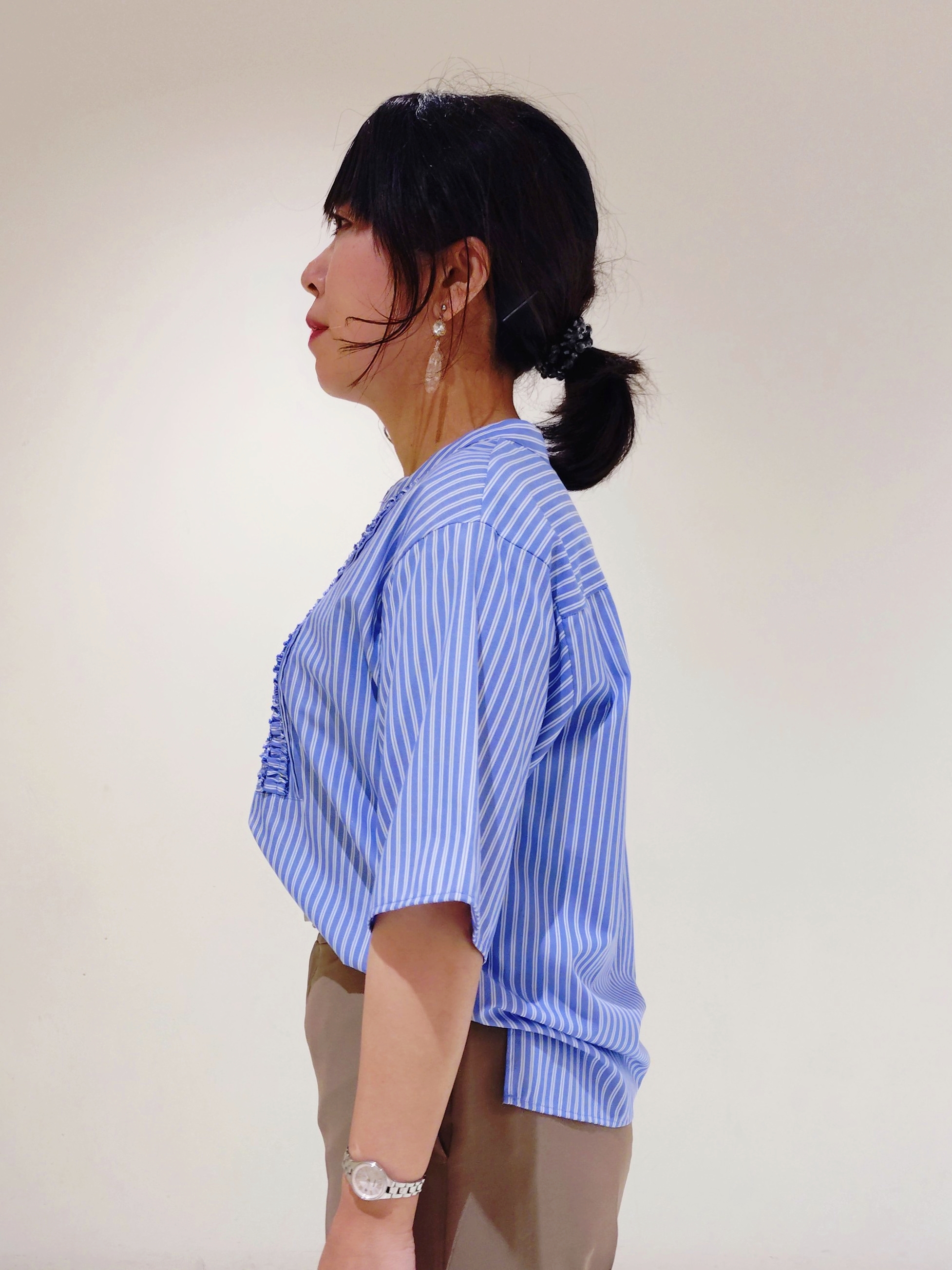 TOMOMIさんの「INDIVI｜【初秋/UVケア/着る日傘】ワイドストレートパンツ」を使ったコーディネート