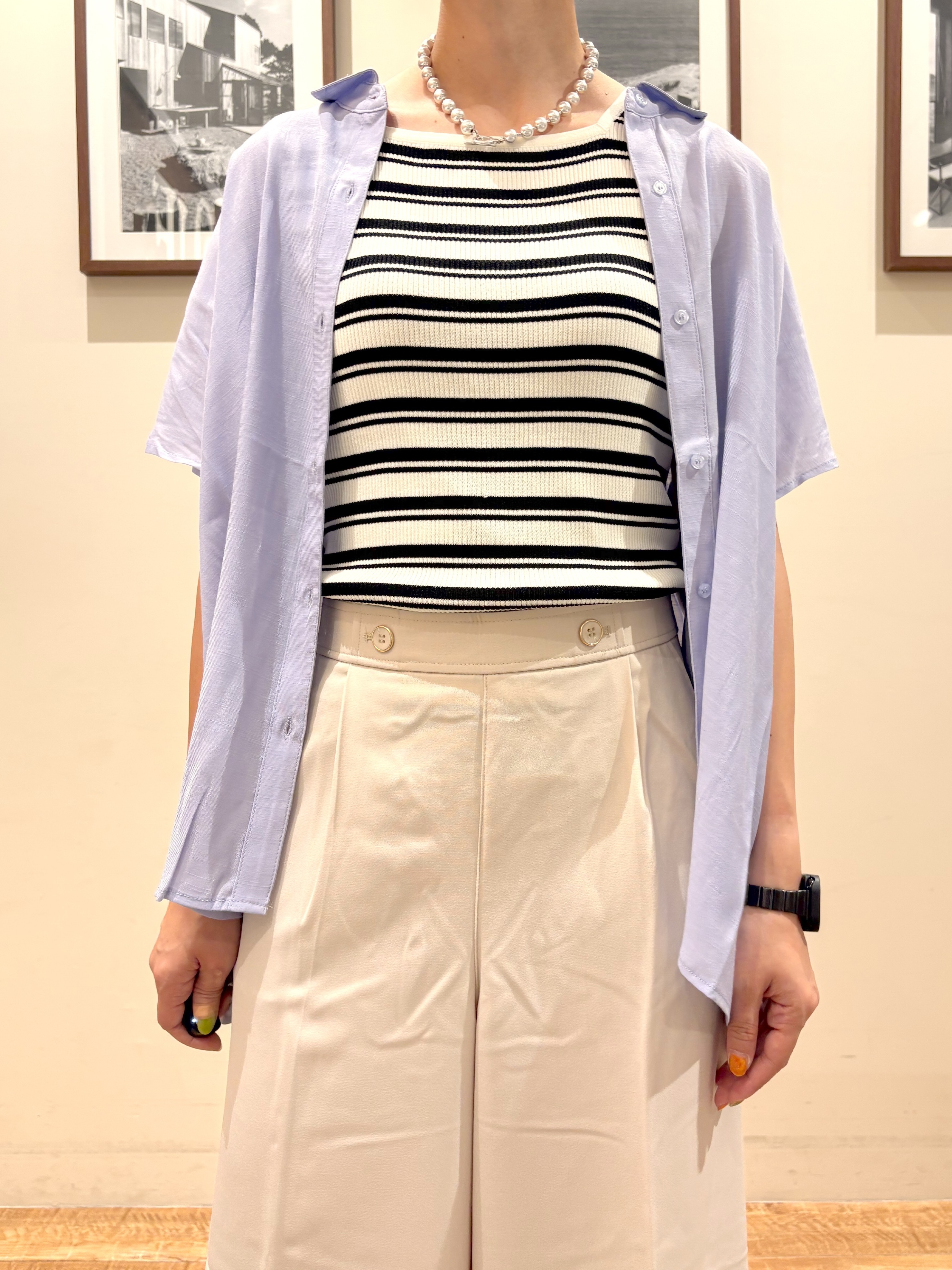 Ayumiさんの「SHOO･LA･RUE｜【UV/洗濯機可】ほんのりシアーで上品な バックギャザーブラウス」を使ったコーディネート