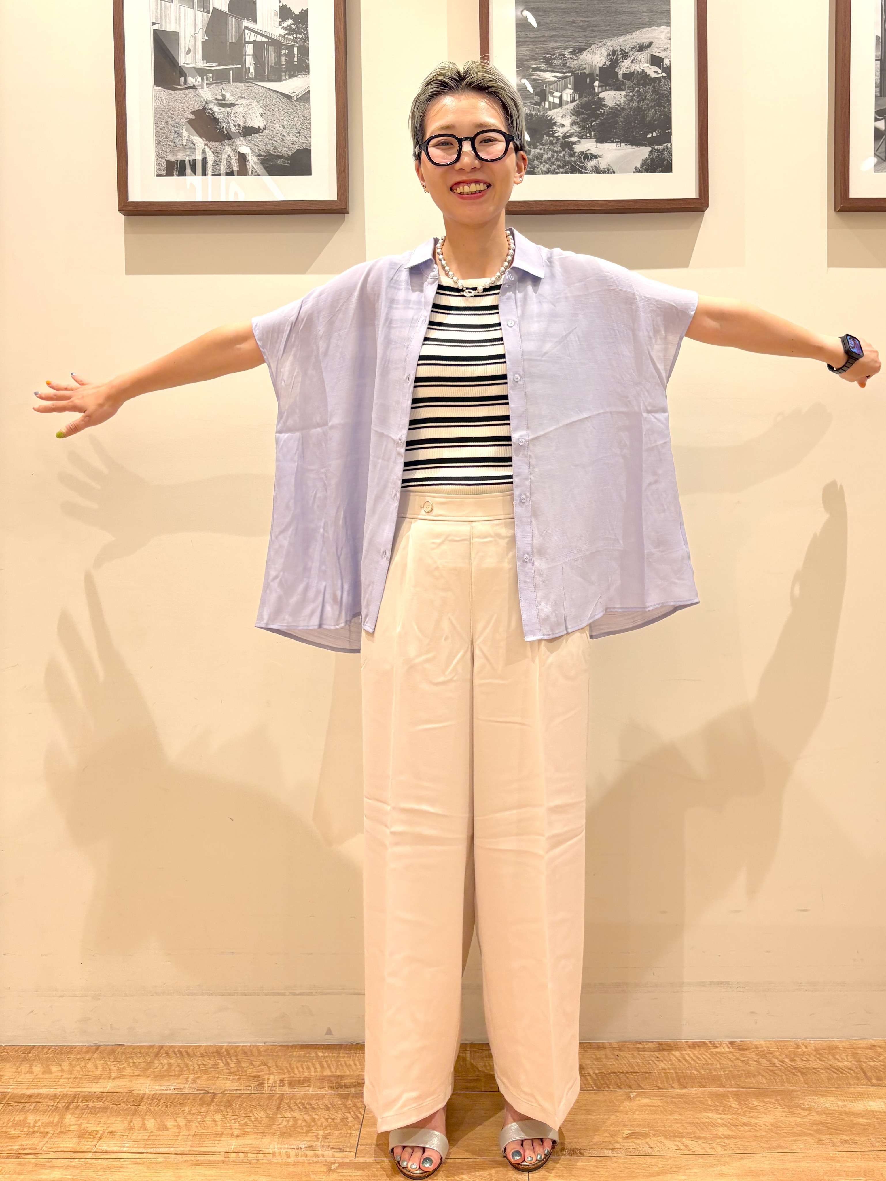 Ayumiさんの「SHOO･LA･RUE｜【UV/洗濯機可】ほんのりシアーで上品な バックギャザーブラウス」を使ったコーディネート